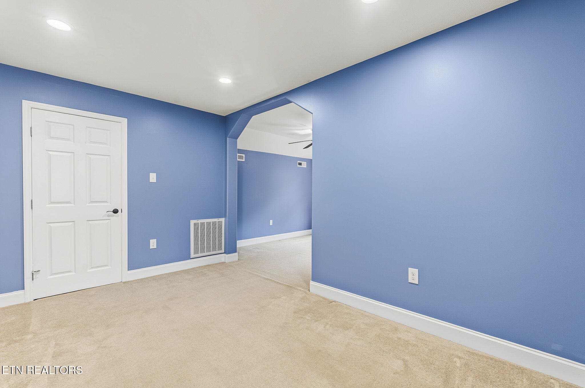 9-web-or-mls-_DSC8421 - 210 Walden Ave, Oliver Springs, TN 37840, Oliver Springs