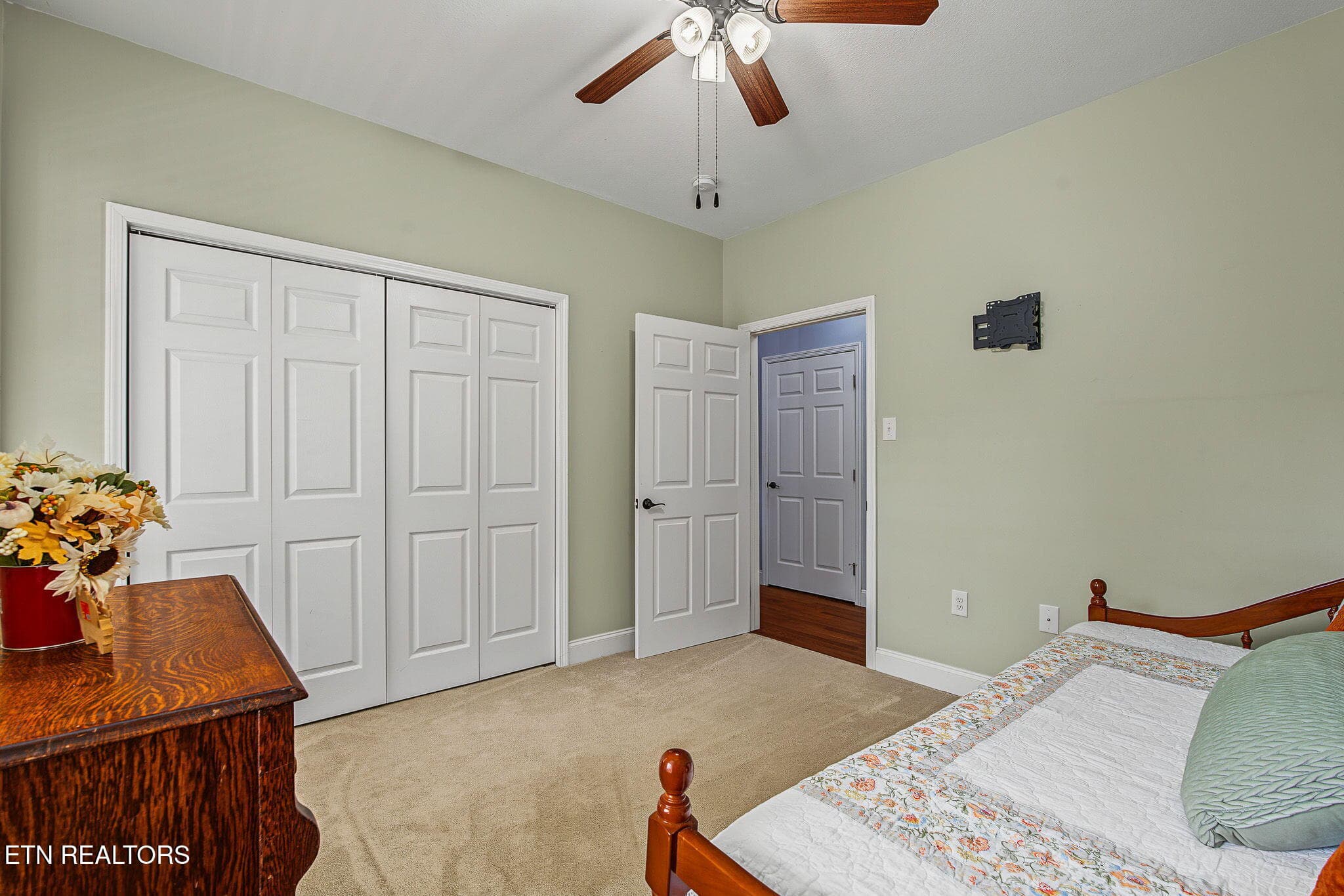 39-web-or-mls-_DSC8316 - 210 Walden Ave, Oliver Springs, TN 37840, Oliver Springs