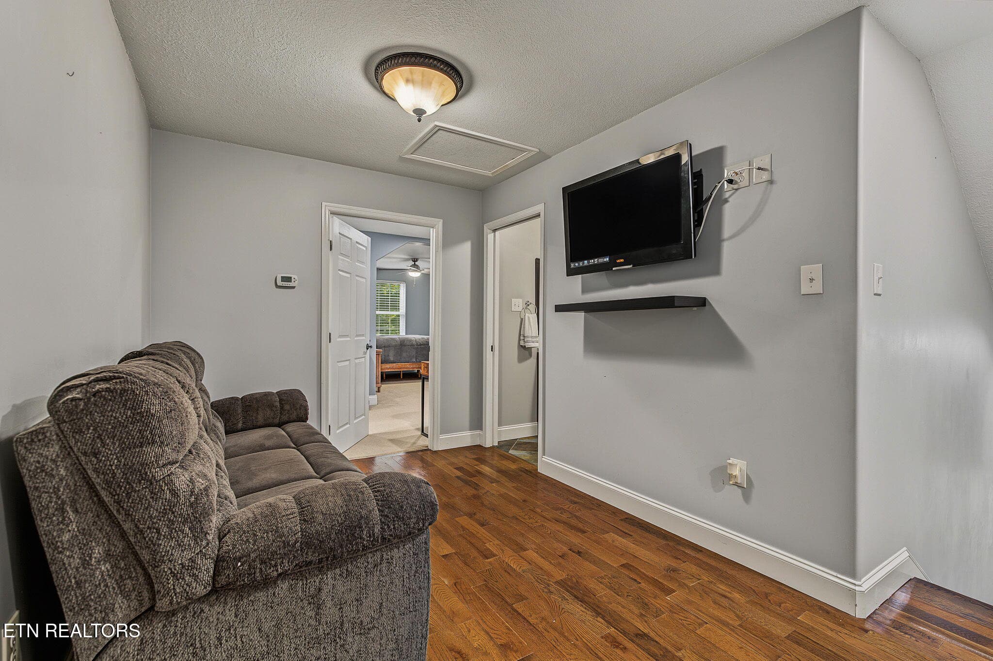 50-web-or-mls-_DSC8371 - 210 Walden Ave, Oliver Springs, TN 37840, Oliver Springs