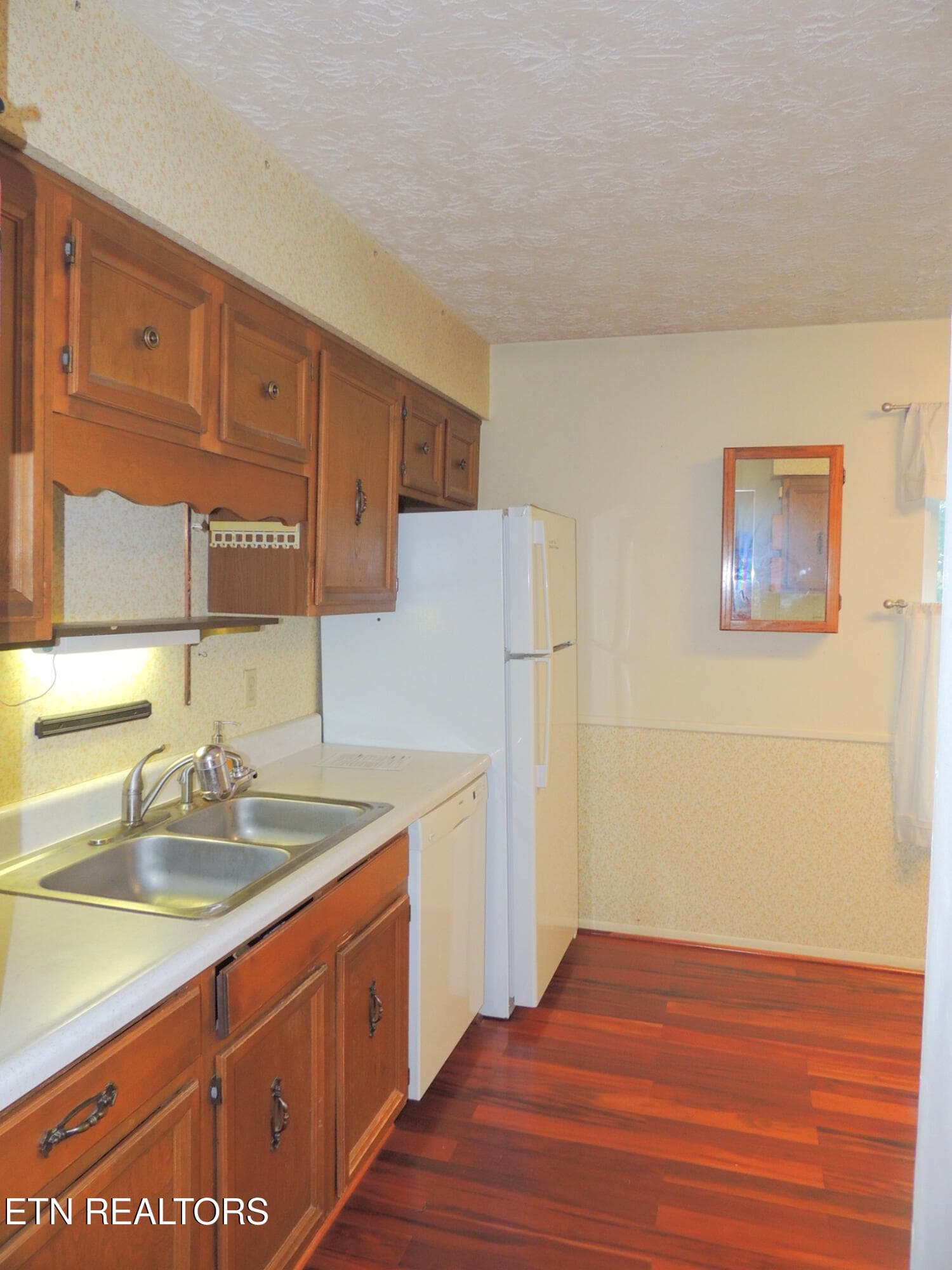 Kitchen - 5208 NW BERBERA Drive, Knoxville, TN 37921, Knoxville