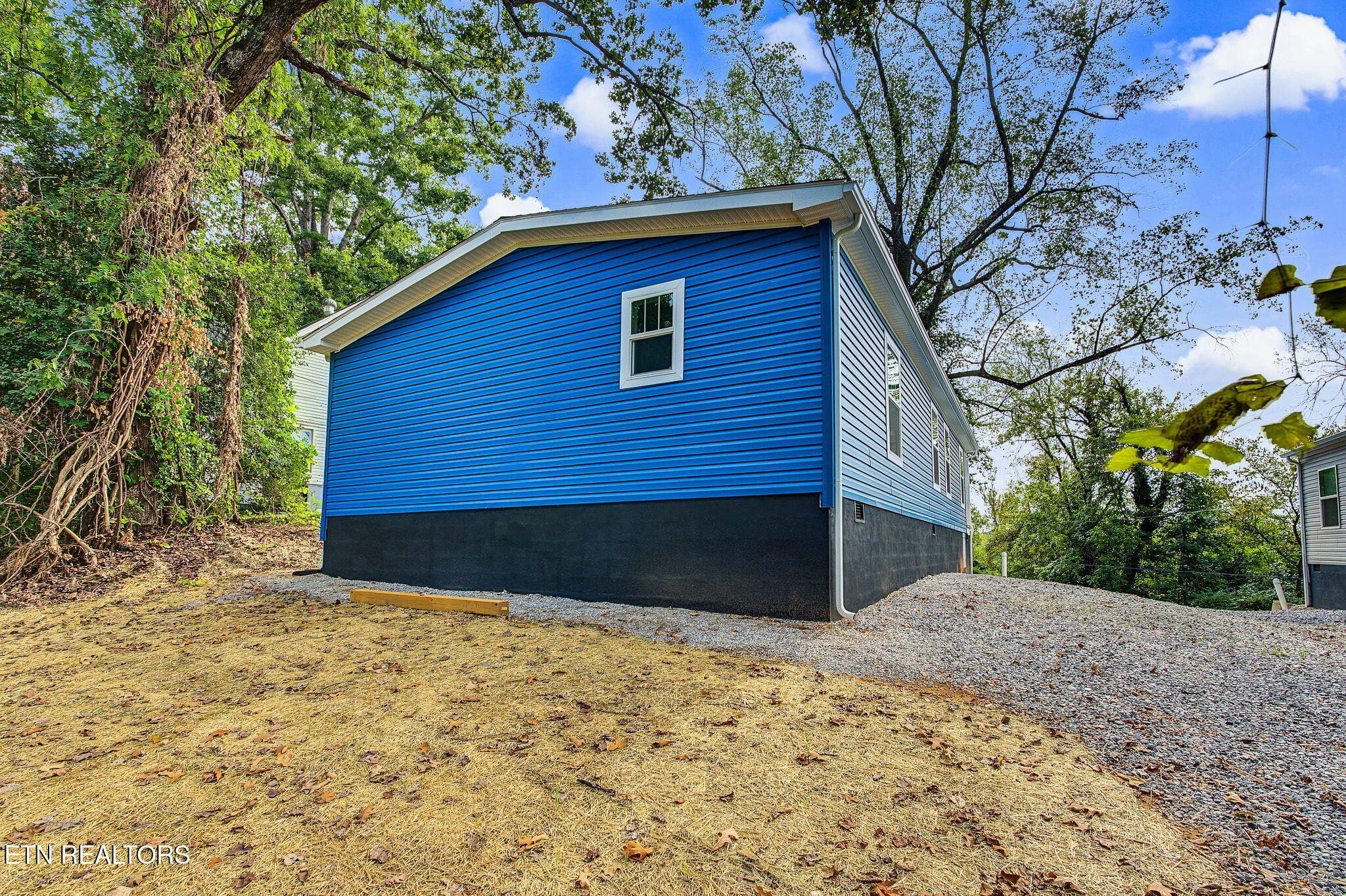 3-web-or-mls-3821-bonnie-view-ave - 3821 Bonnie View Ave, Knoxville, TN 37914, Knoxville
