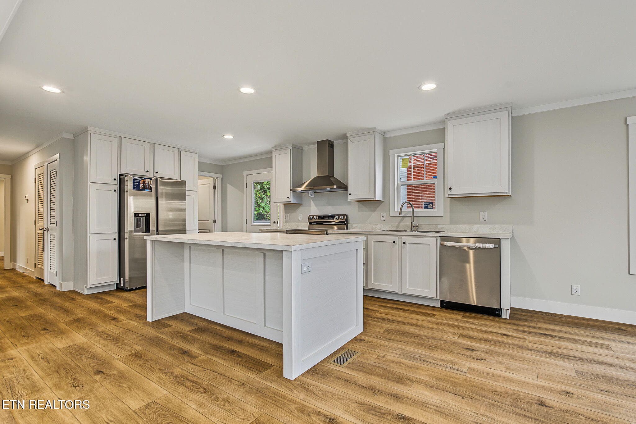 15-web-or-mls-3821-bonnie-view-ave - 3821 Bonnie View Ave, Knoxville, TN 37914, Knoxville