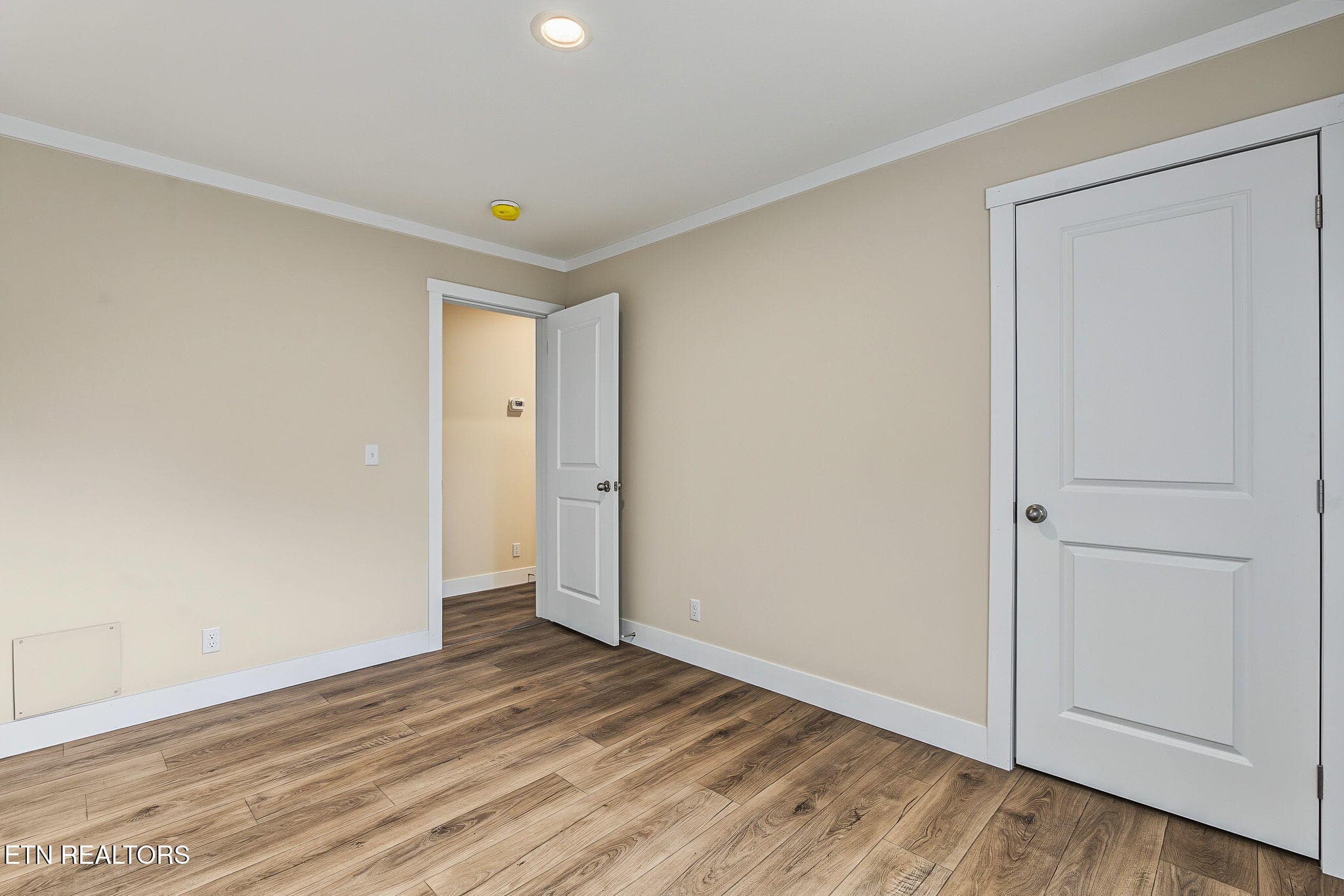 21-web-or-mls-3821-bonnie-view-ave - 3821 Bonnie View Ave, Knoxville, TN 37914, Knoxville