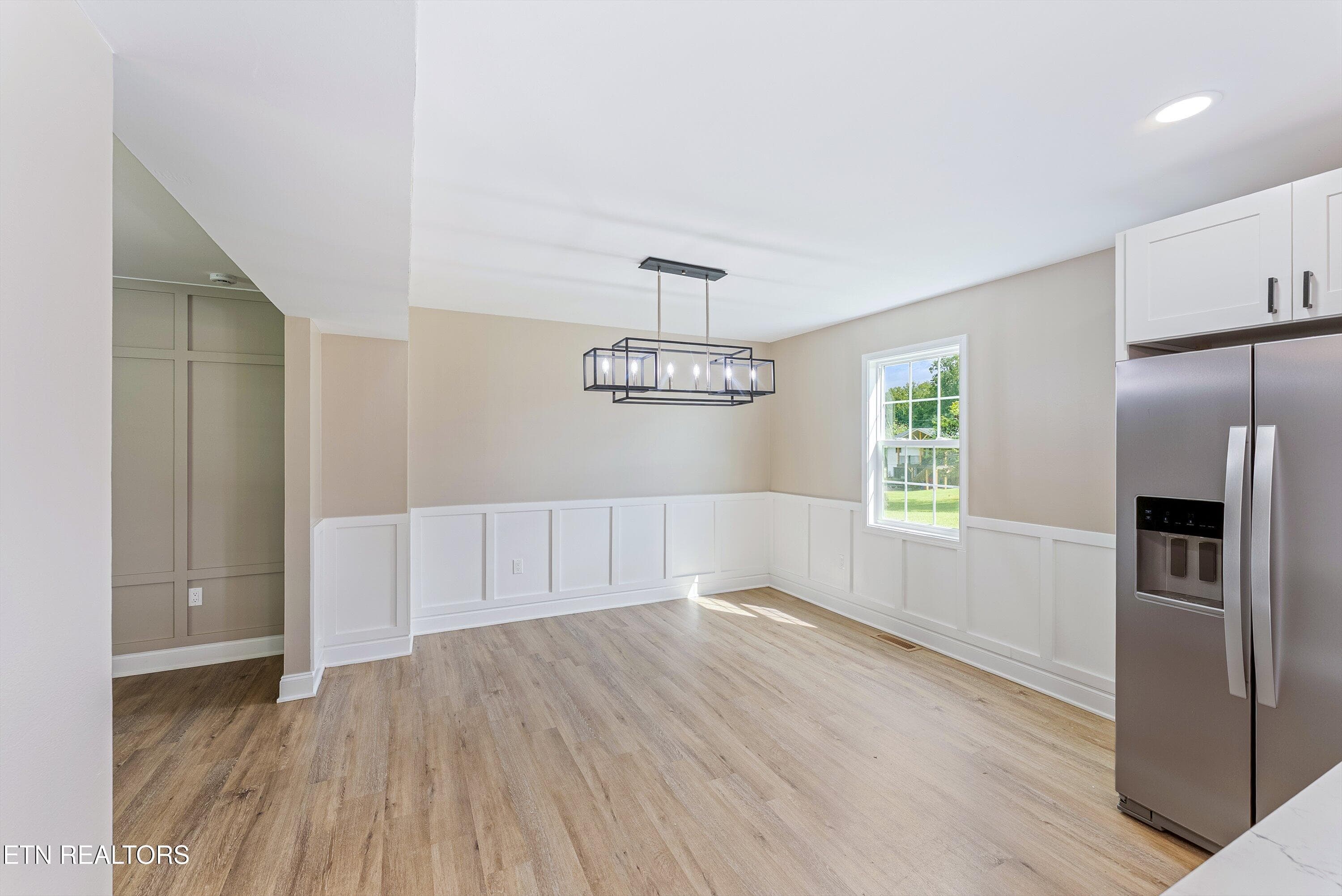 16-Dining A1 - 199 Red Bud Drive, Harriman, TN 37748, Harriman