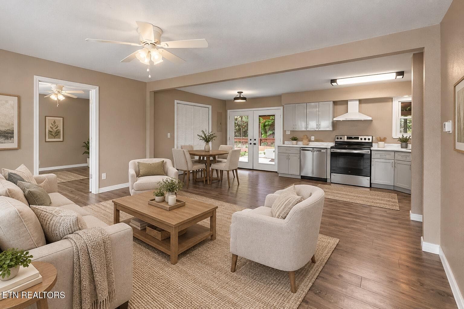 01_Living_Room - 232 E Robbins St, Jellico, TN 37762