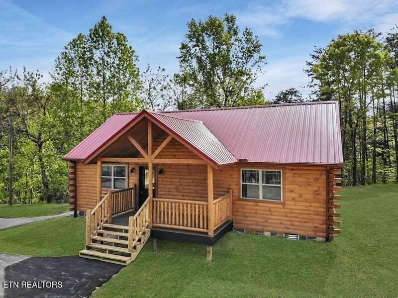 1140 Pinyon Circle, Pigeon Forge, TN 37863