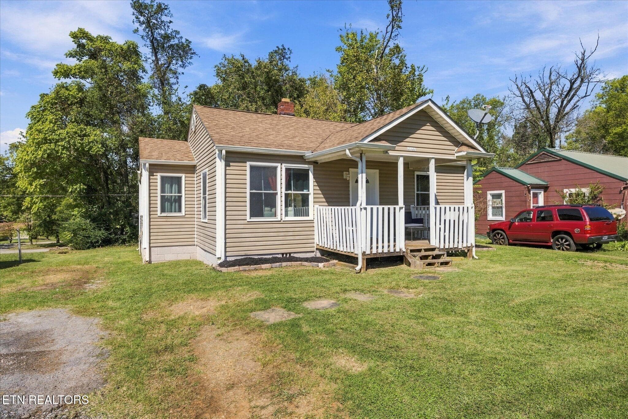 02-IMG_0146 - 3207 Selma Ave, Knoxville, TN 37914, Knoxville