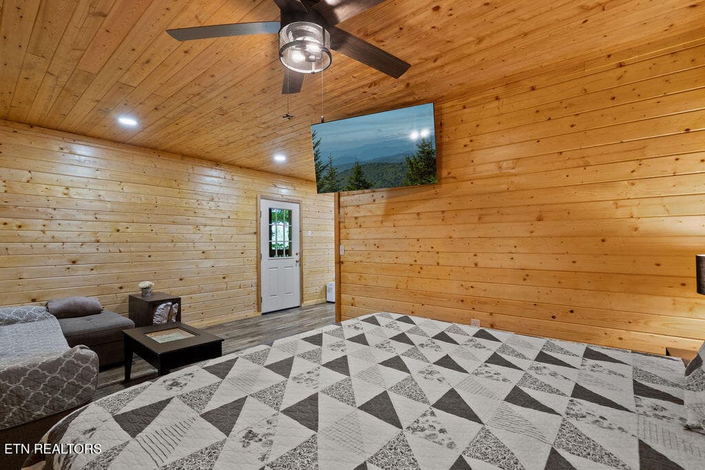 DSC06000 - 1630 Ridgecrest Drive, Sevierville, TN 37876, Sevierville