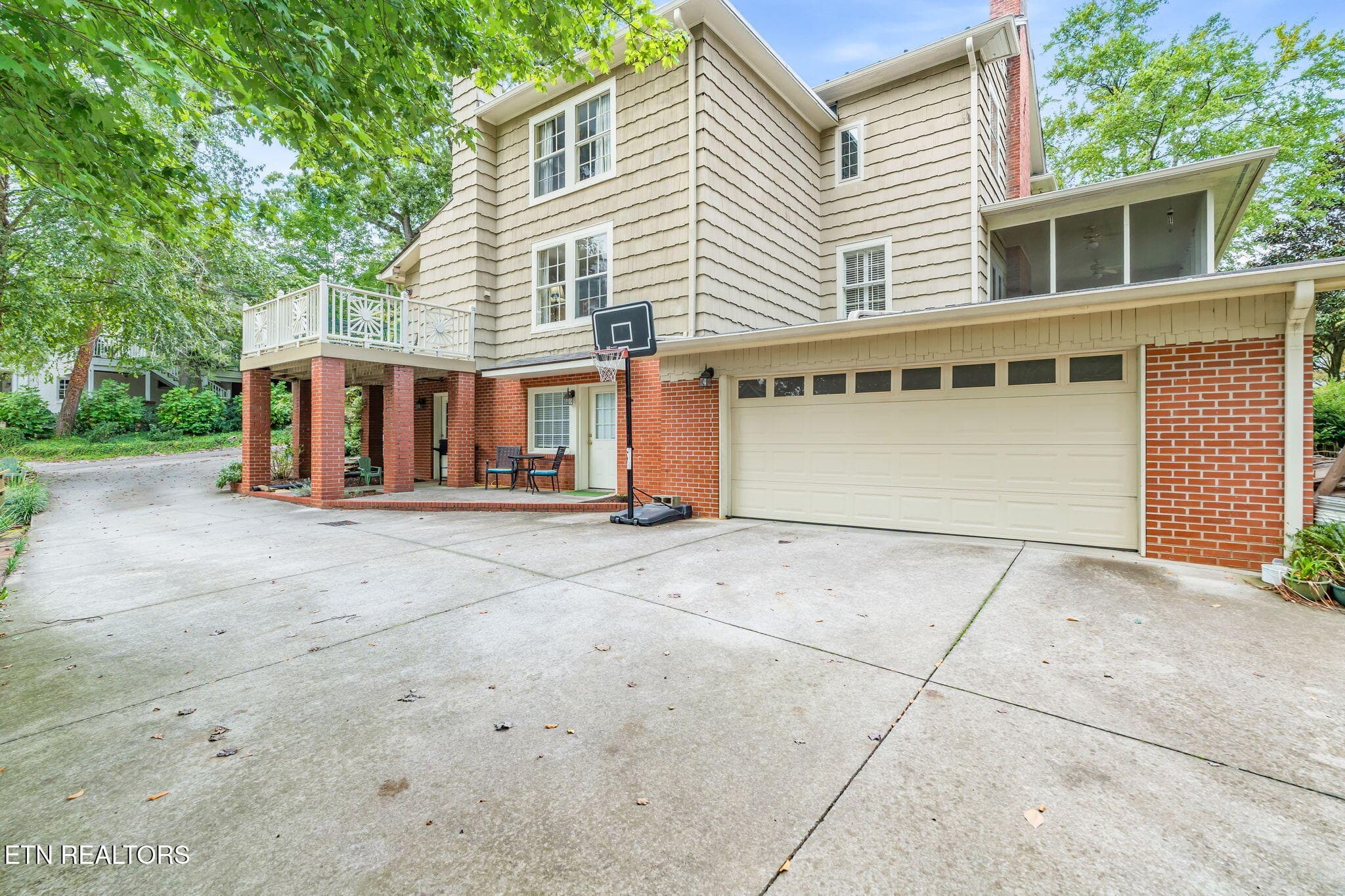 11-web-or-mls-3852 WOODHILL PLACE-19 - 3852 Woodhill Place, Knoxville, TN 37919, Knoxville