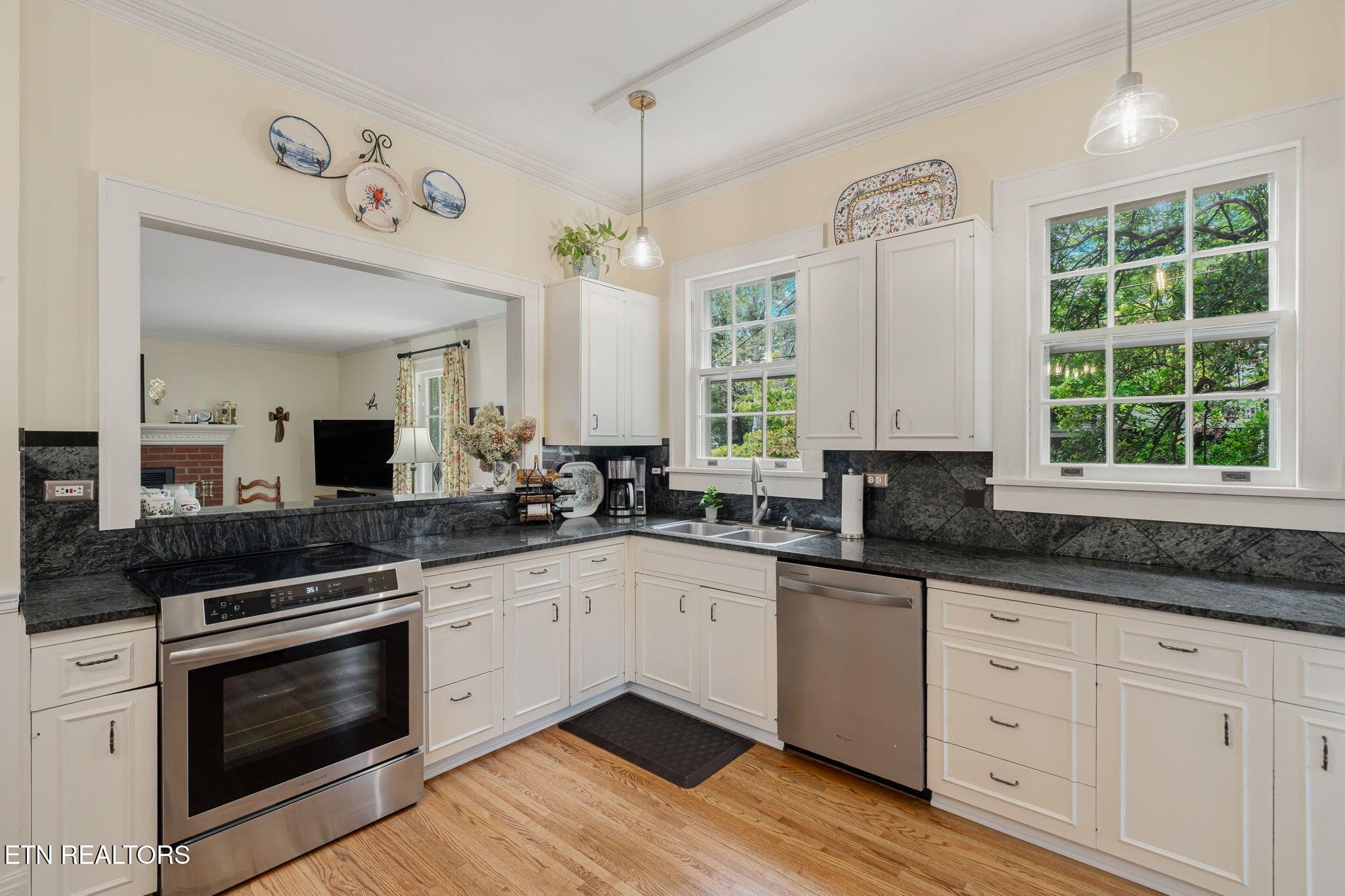 29-web-or-mls-3852 WOODHILL PLACE-37 - 3852 Woodhill Place, Knoxville, TN 37919, Knoxville