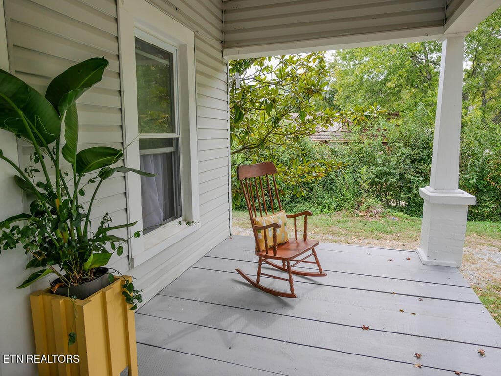 P1090544 - 619 Indiana Ave, Etowah, TN 37331, Etowah