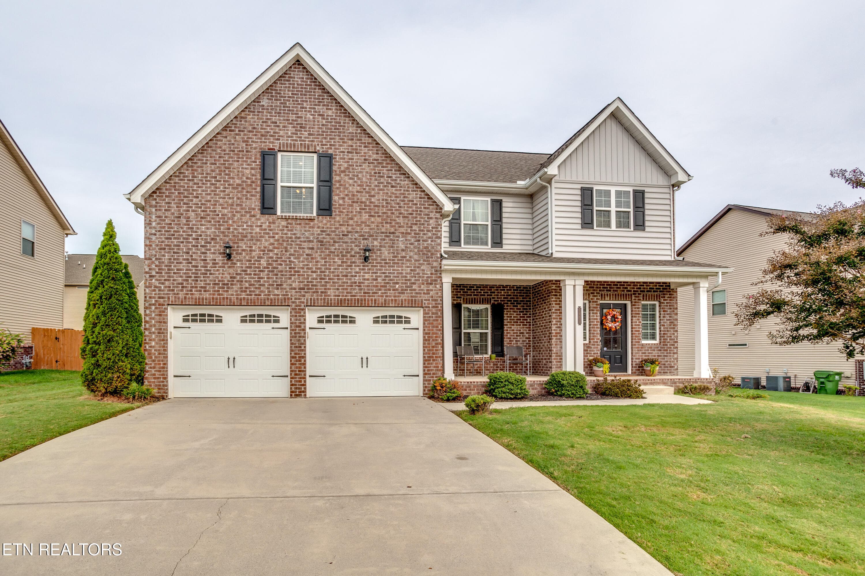 4 Front - 2407 Drake St, Maryville, TN 37801, Maryville