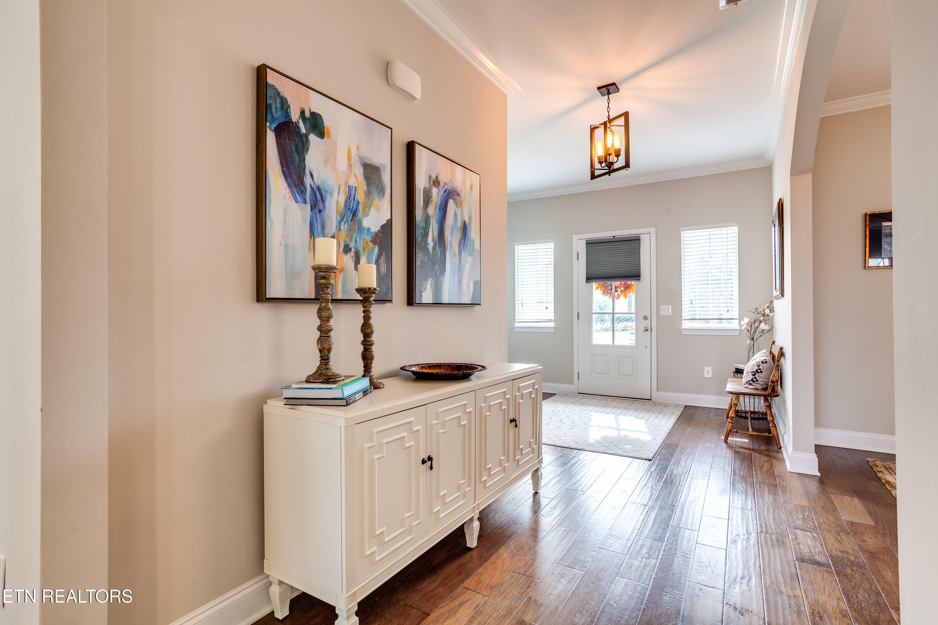 8 Large Foyer - 2407 Drake St, Maryville, TN 37801, Maryville