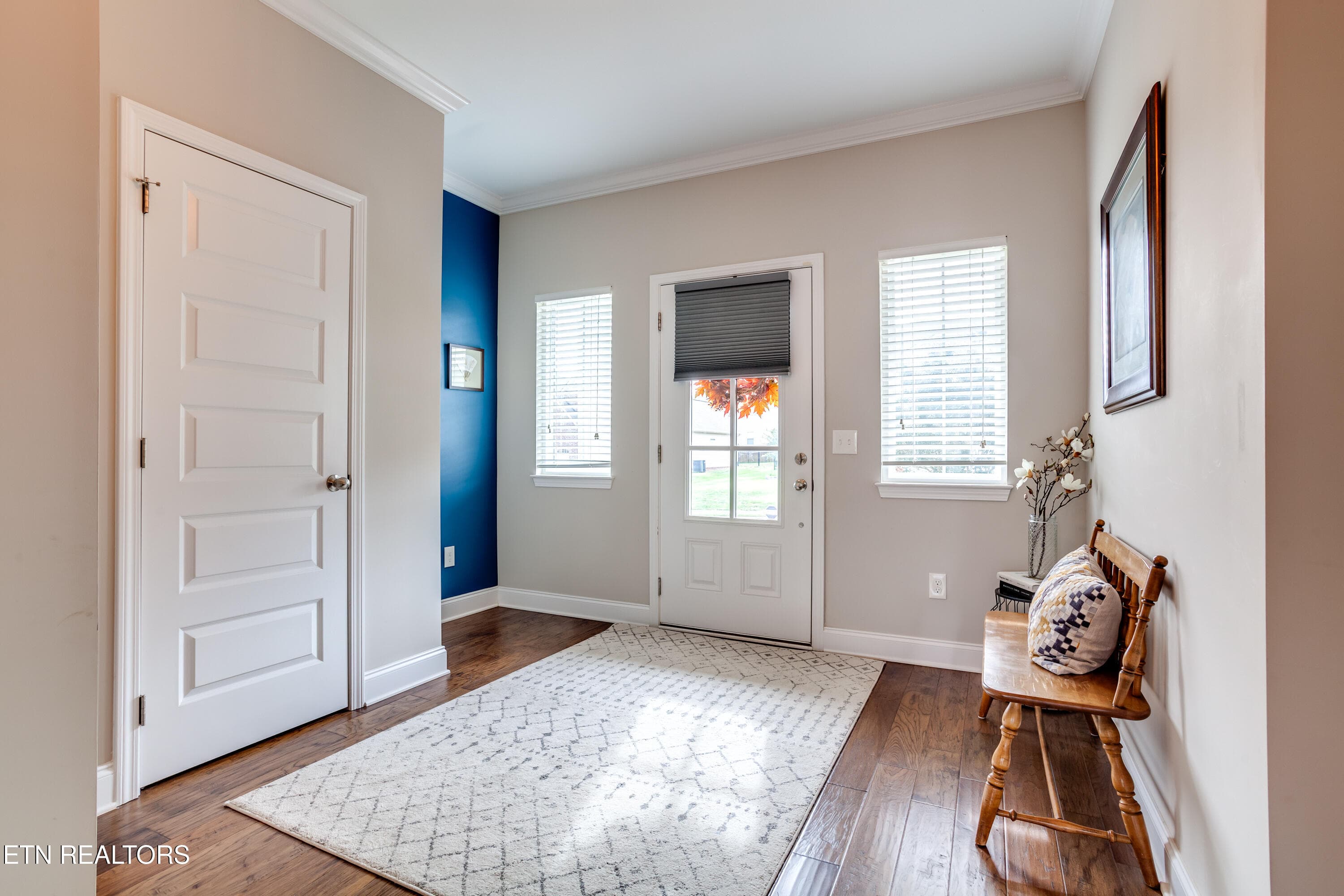 9 Foyer - 2407 Drake St, Maryville, TN 37801, Maryville
