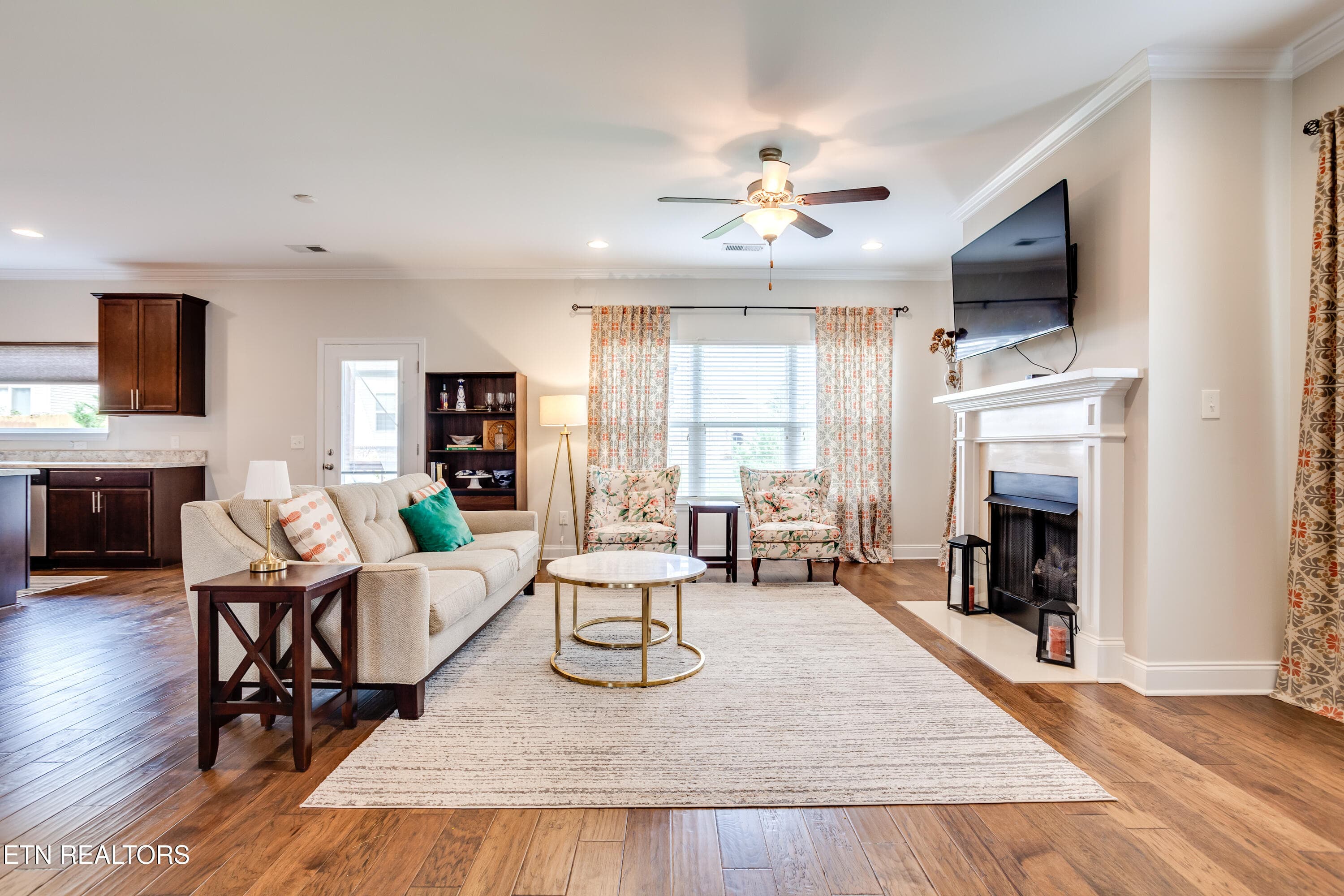 18 Family Room - 2407 Drake St, Maryville, TN 37801, Maryville