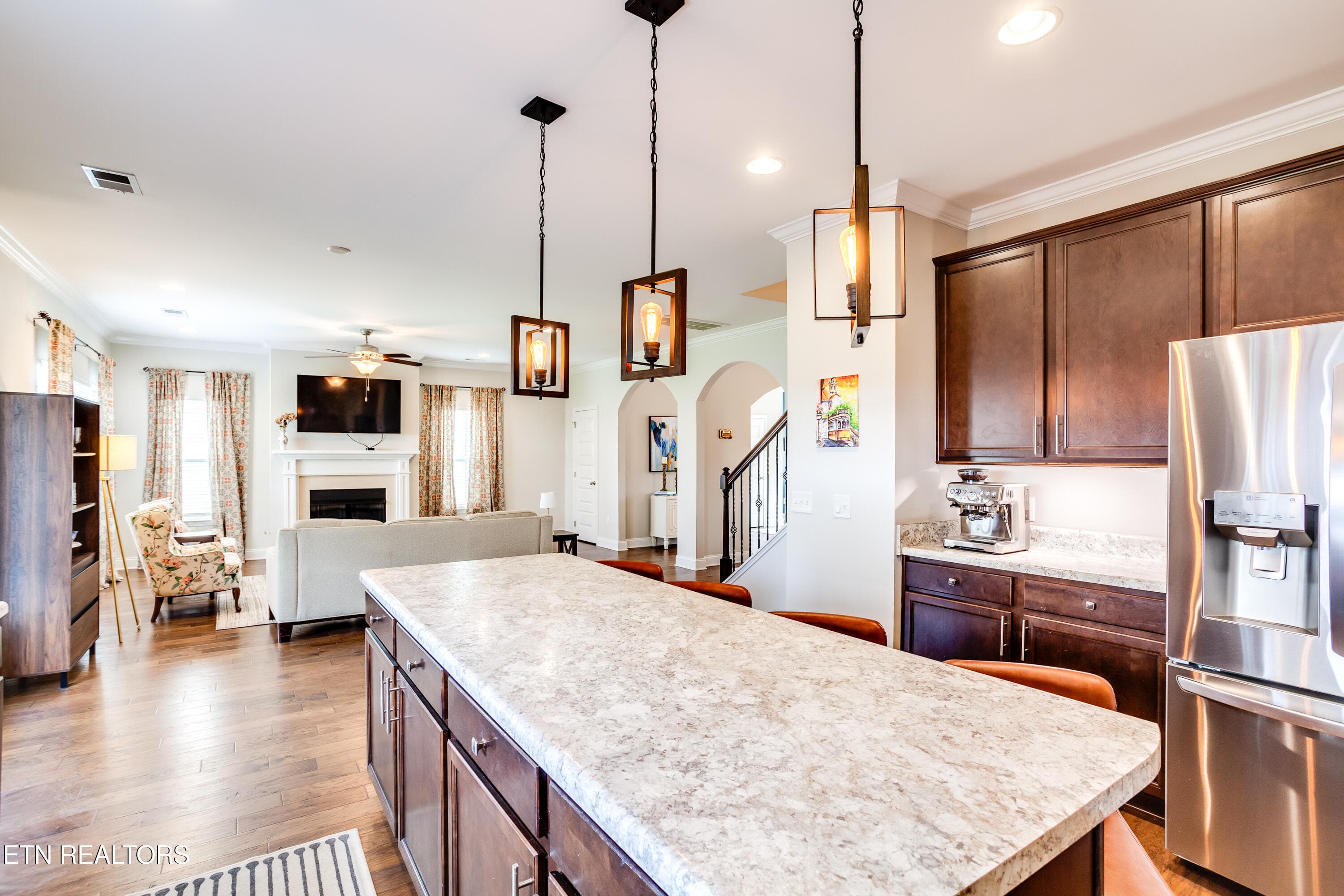 25 Kitchen - 2407 Drake St, Maryville, TN 37801, Maryville