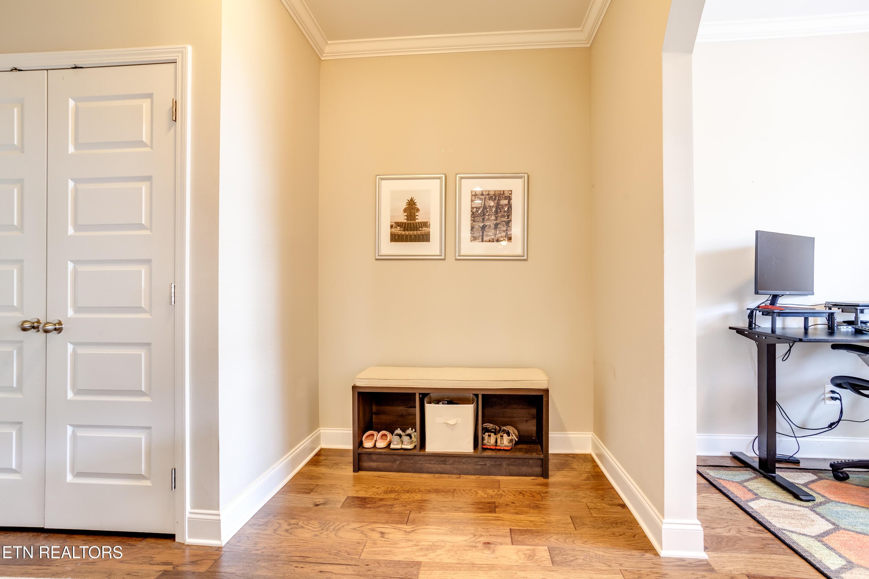 27 Mud Room - 2407 Drake St, Maryville, TN 37801, Maryville