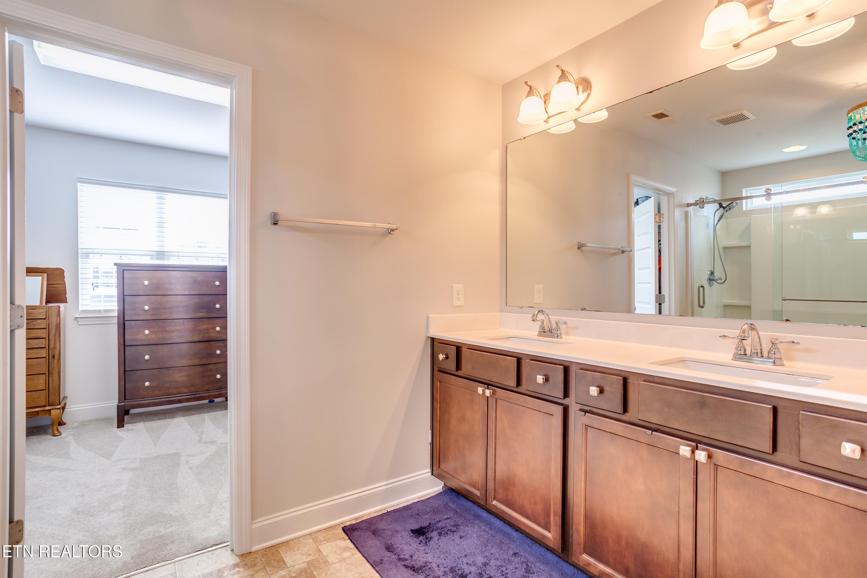32 Primary Bath - 2407 Drake St, Maryville, TN 37801, Maryville