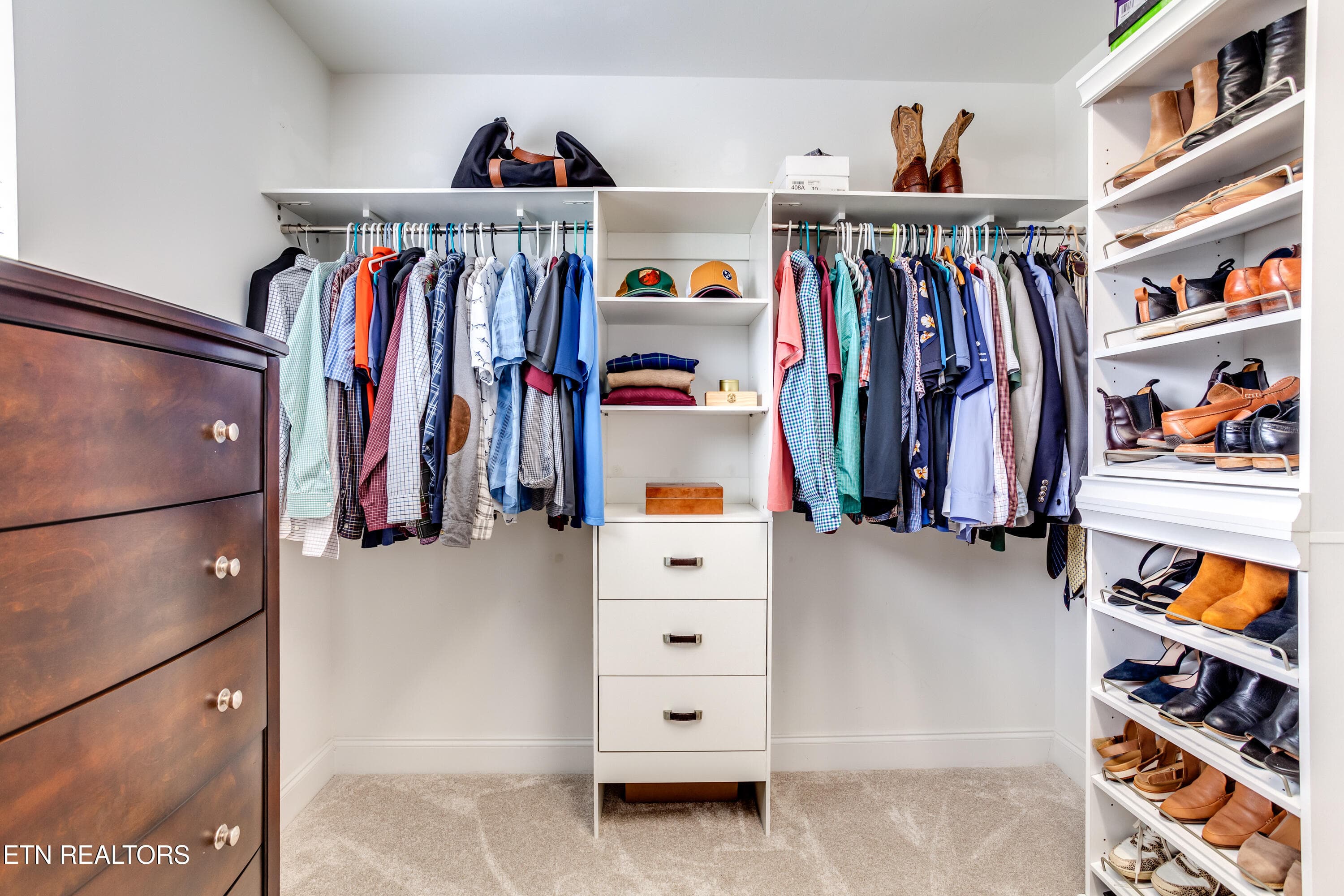 36 Primary Closet - 2407 Drake St, Maryville, TN 37801, Maryville