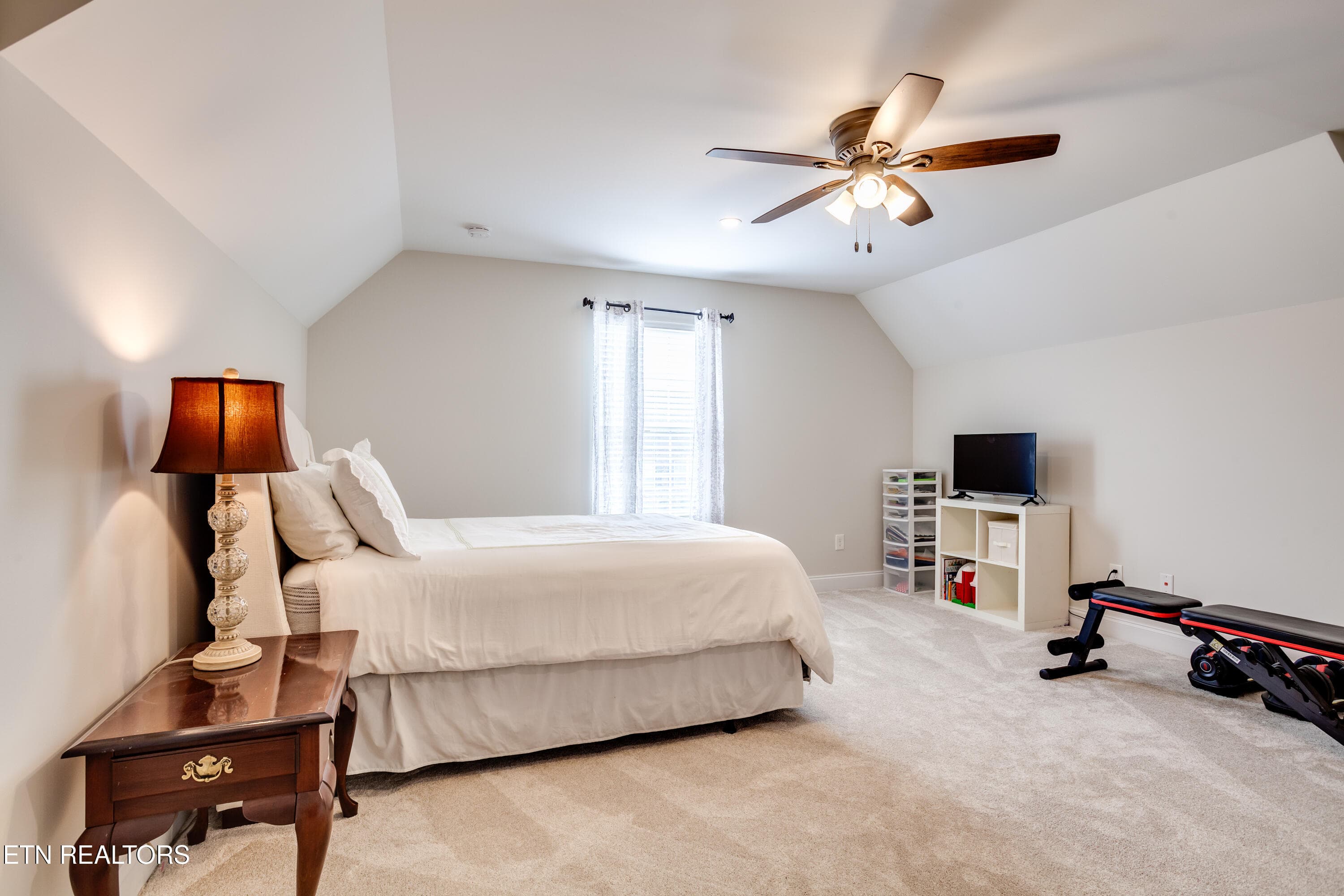 49 Bonus Room OR BR 5 - 2407 Drake St, Maryville, TN 37801, Maryville