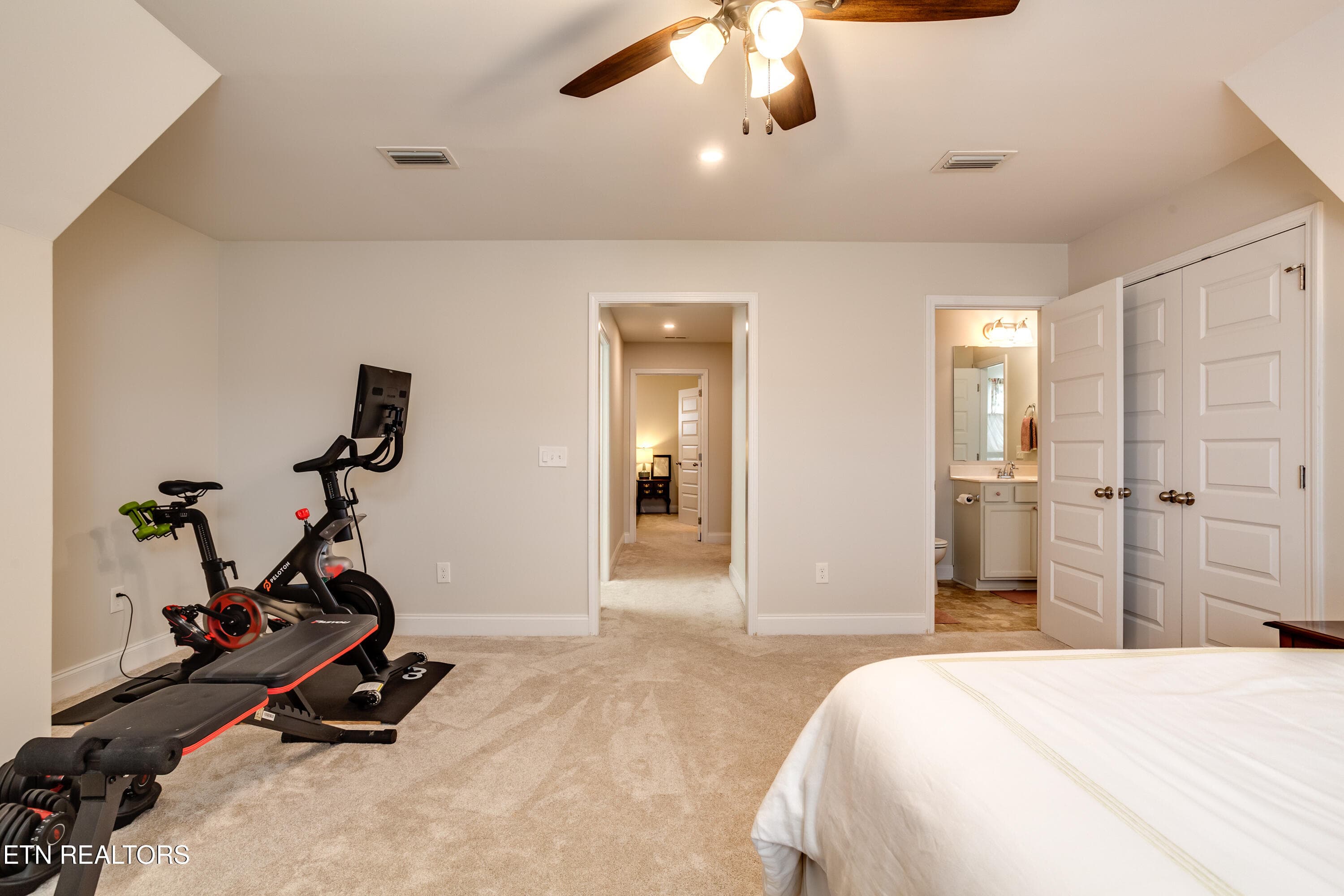 50 Bonus Room OR BR 5 - 2407 Drake St, Maryville, TN 37801, Maryville