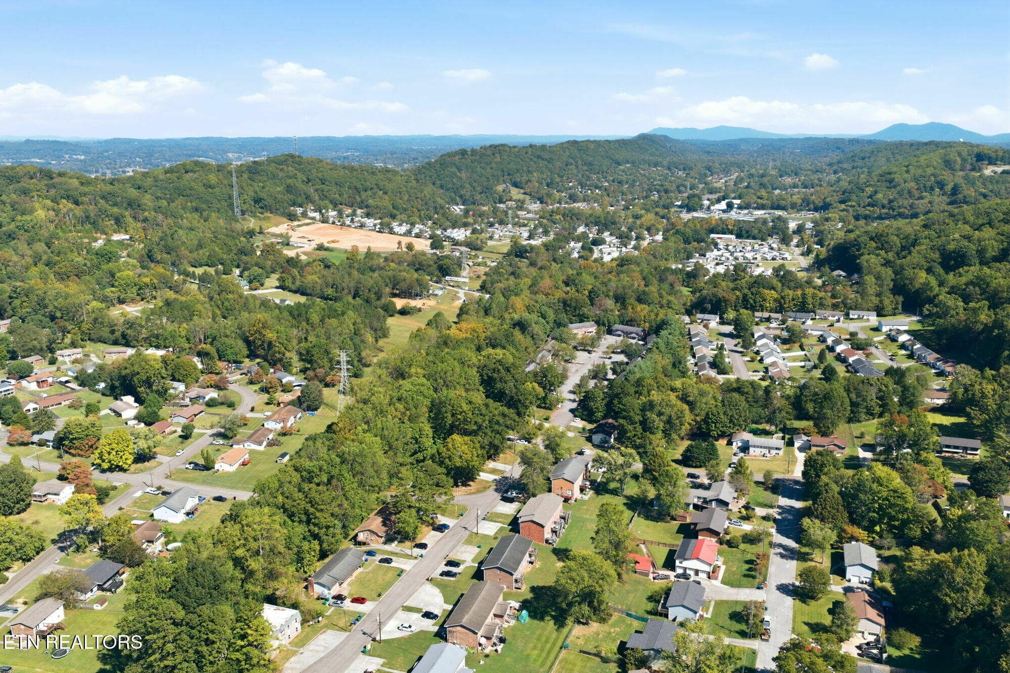 12-web-or-mls-012_012_DJI_20261008131244 - 2824 Colt Drive, Knoxville, TN 37918, Knoxville