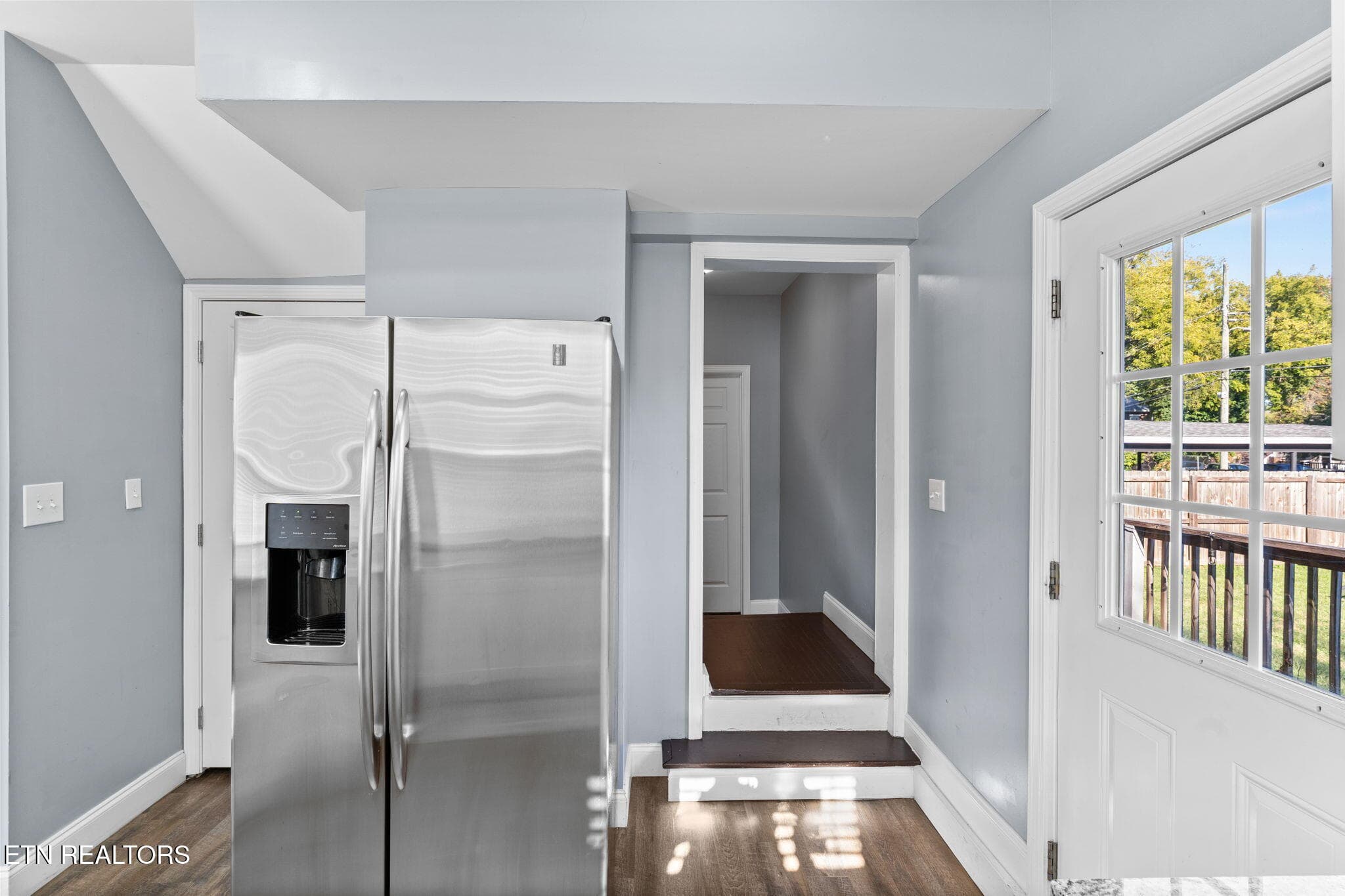Door to deck - 2600 Parkview Ave, Knoxville, TN 37914, Knoxville