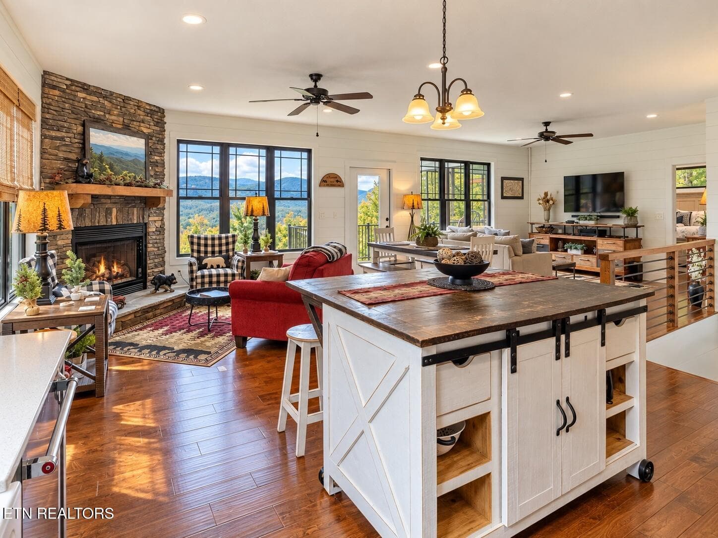 26_wide_bright_high_resolution_interior_ - 4973 Long Rifle Rd, Walland, TN 37886, Walland