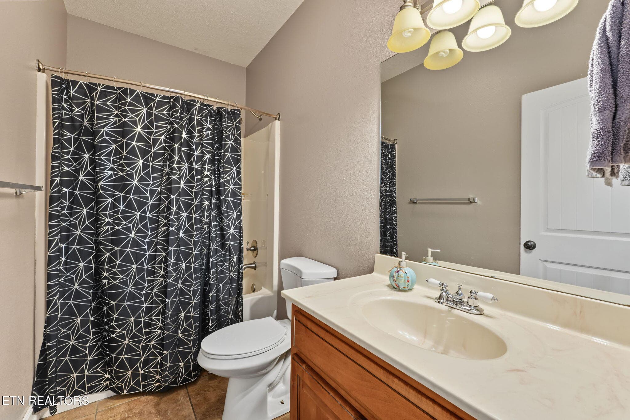 42-web-or-mls-DSC06421-2 - 1256 Rippling Waters Circle, Sevierville, TN 37876, Sevierville