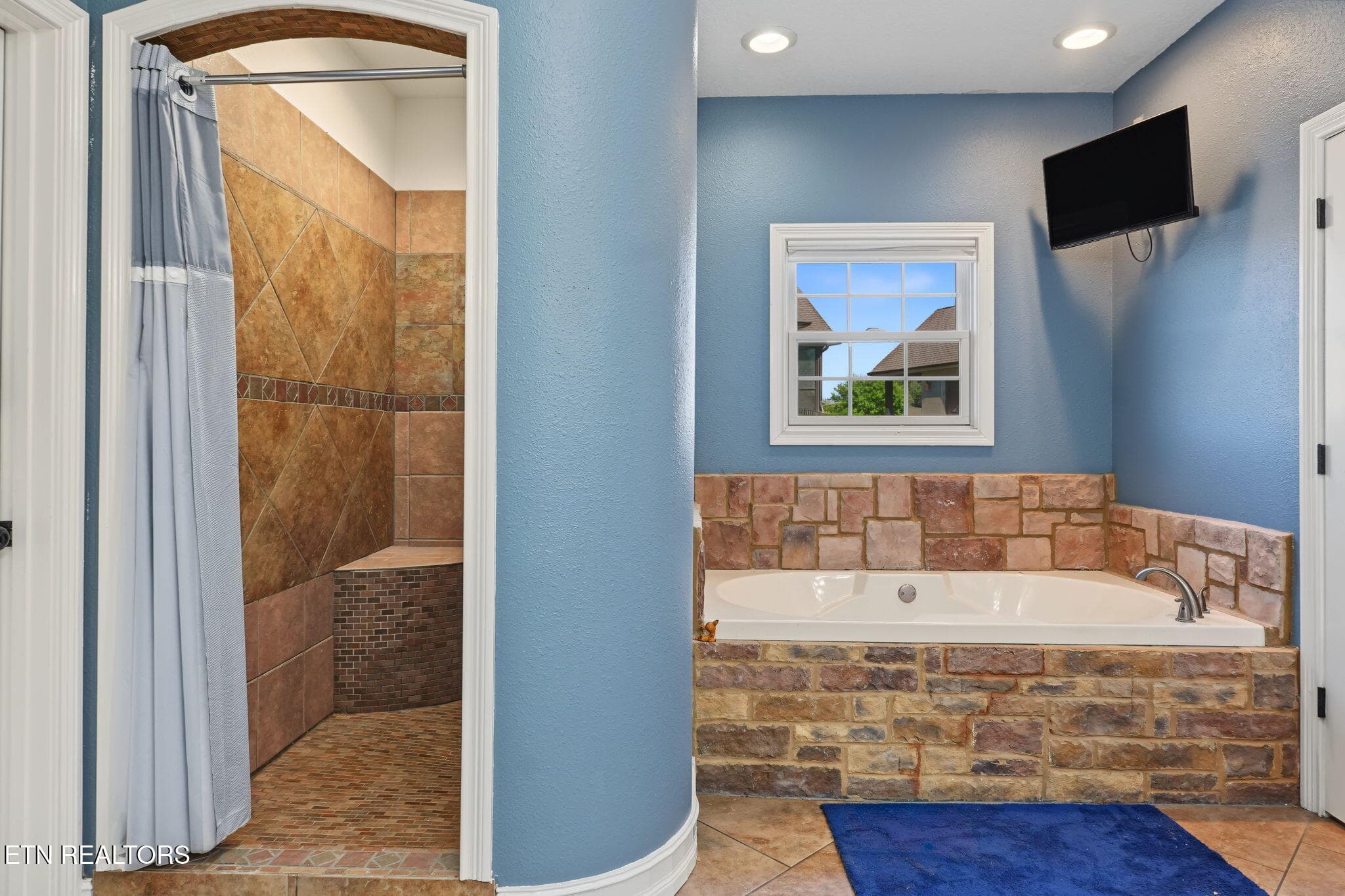 51-web-or-mls-DSC06466-2 - 1256 Rippling Waters Circle, Sevierville, TN 37876, Sevierville