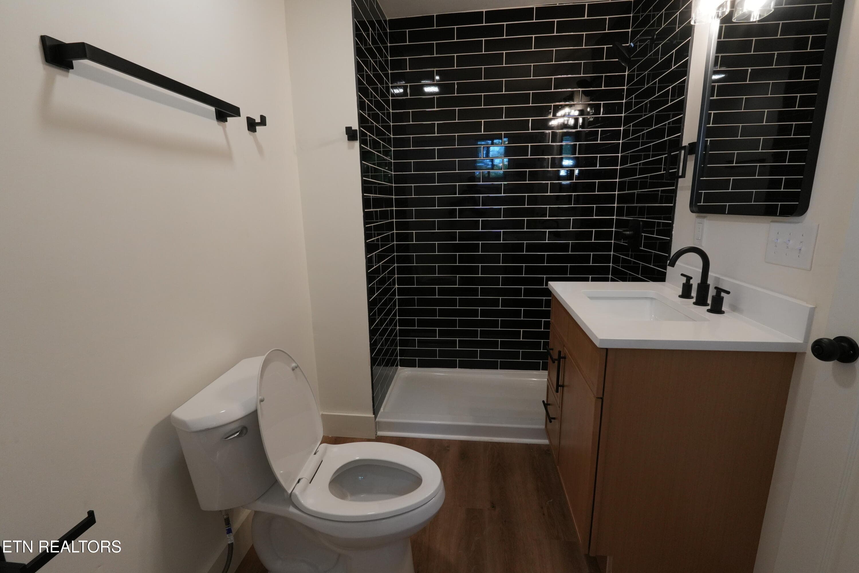 Bathroom - 2728 Arbor Place, Knoxville, TN 37917, Knoxville