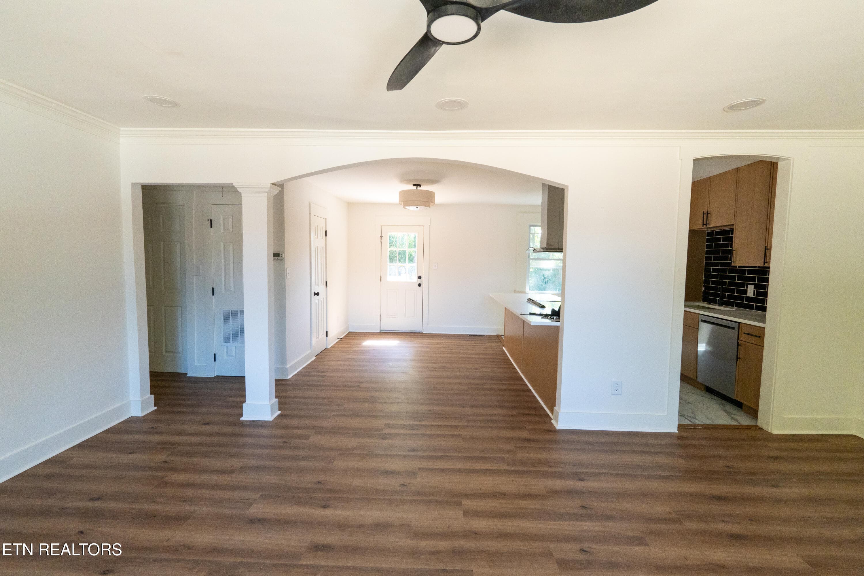 Kitchen & Dining Area - 2728 Arbor Place, Knoxville, TN 37917, Knoxville