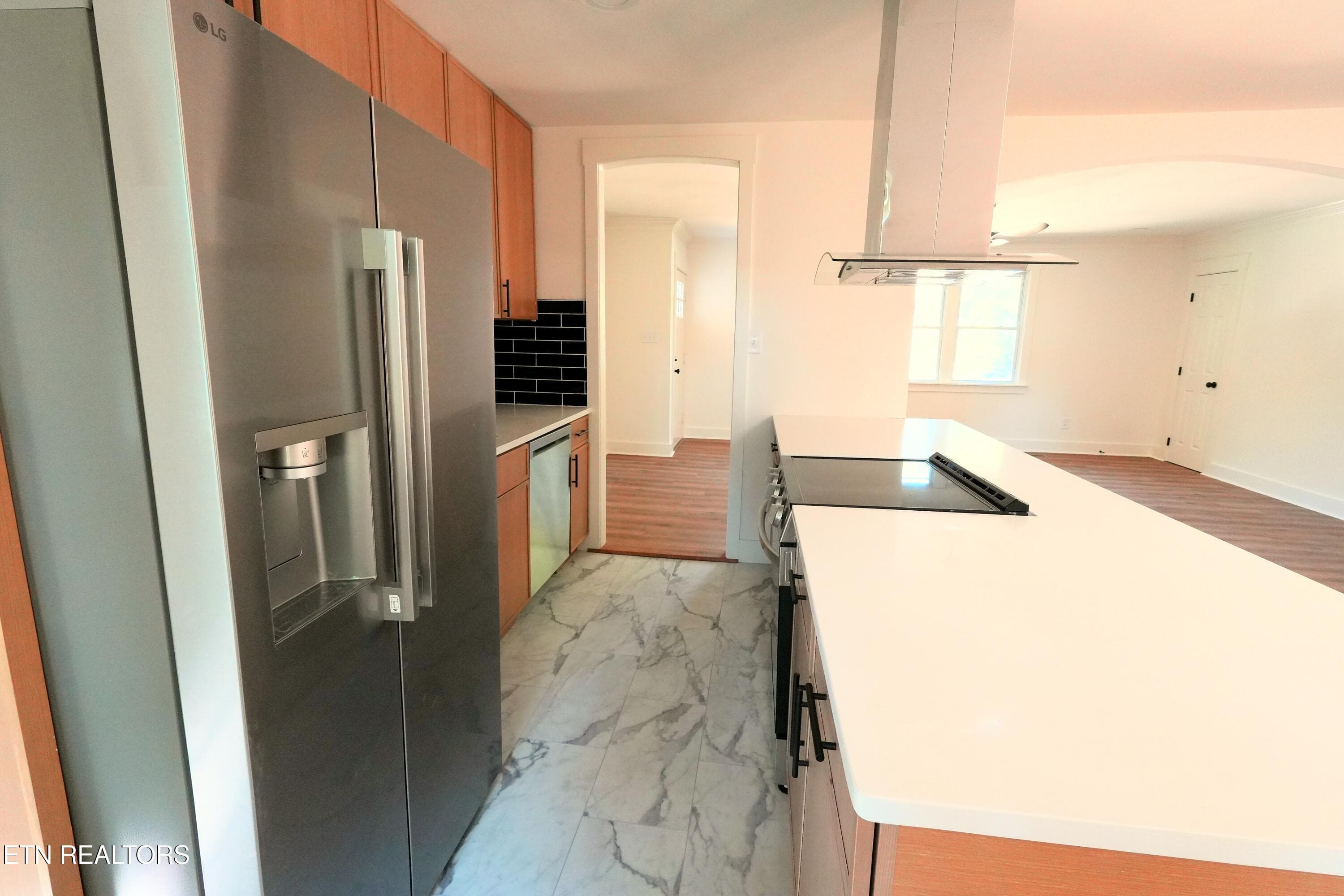 Kitchen (2) - 2728 Arbor Place, Knoxville, TN 37917, Knoxville