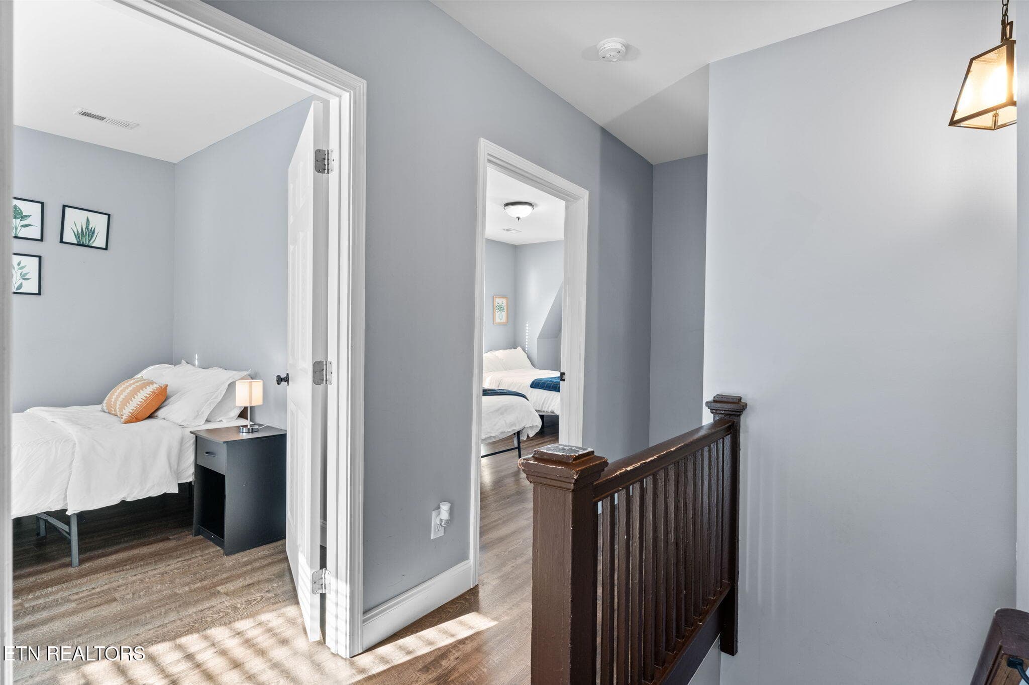 upstairs hallway - 2600 Parkview Ave, Knoxville, TN 37914, Knoxville