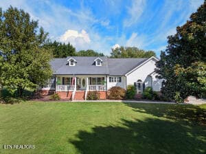1957 Lakebrook Circle, Dandridge, TN 37725
