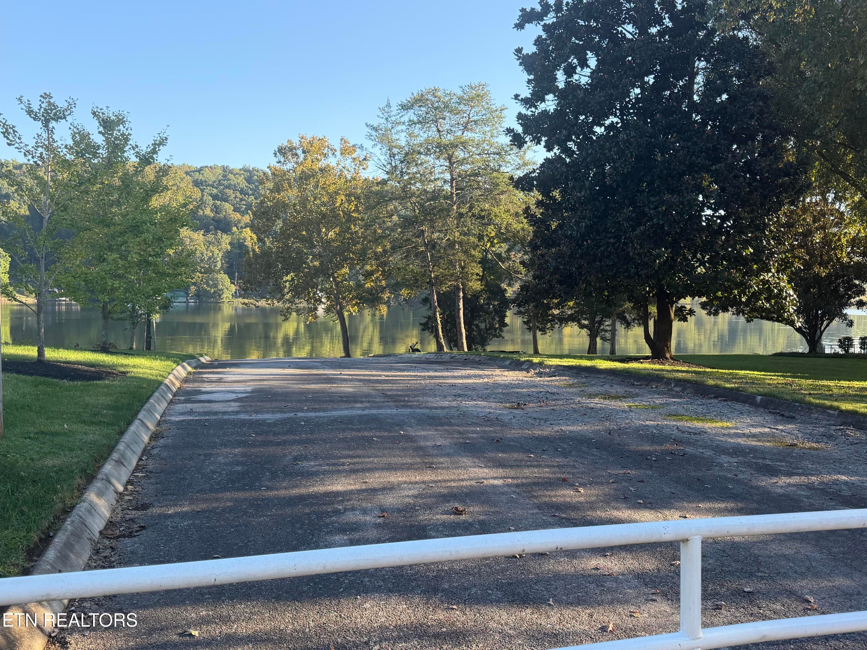 IMG_1260 - 725 Riverchase Rd, Lenoir City, TN 37772