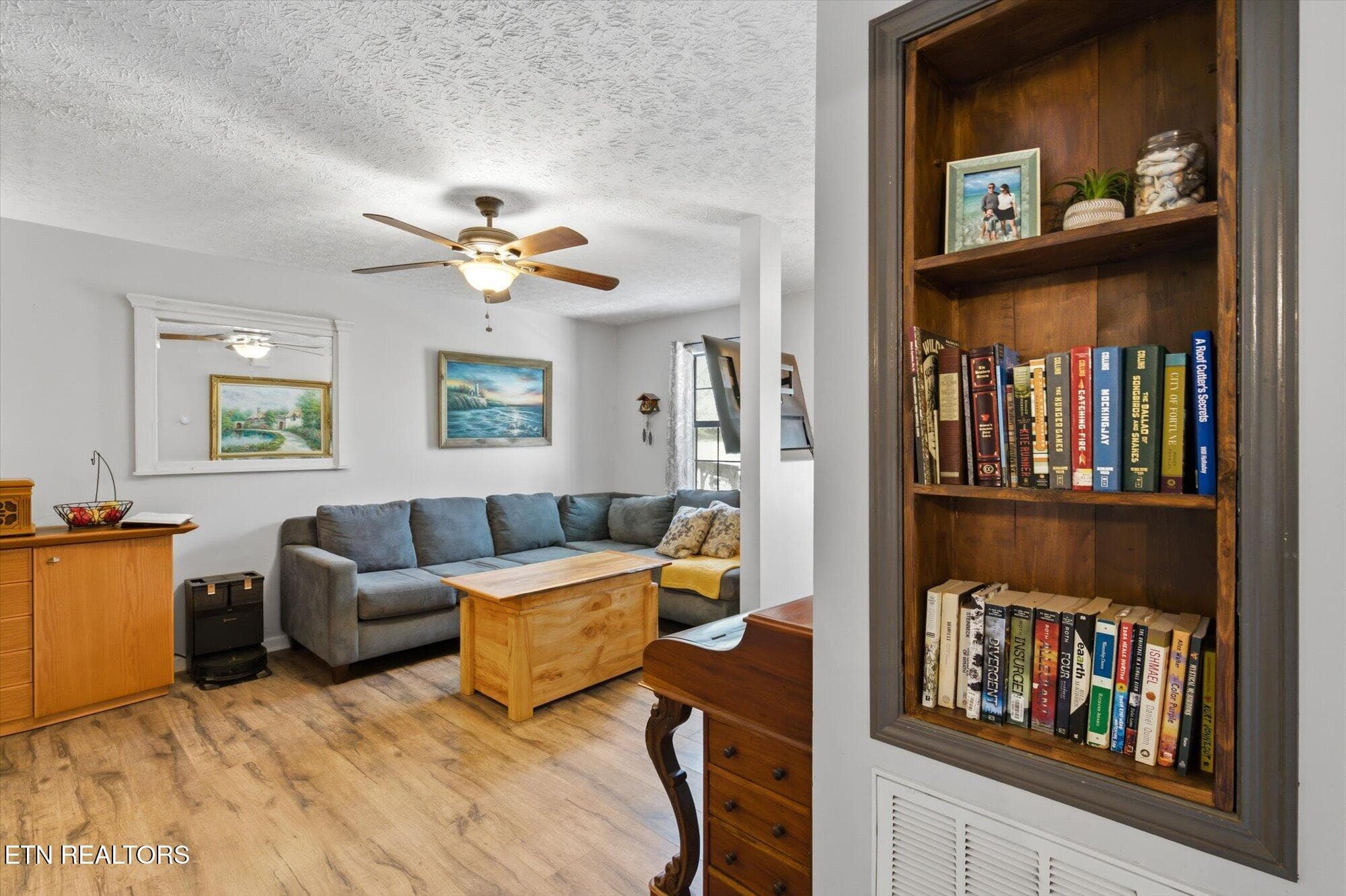 30 - 10000 Sugar Pine Court, Powell, TN 37849, Powell
