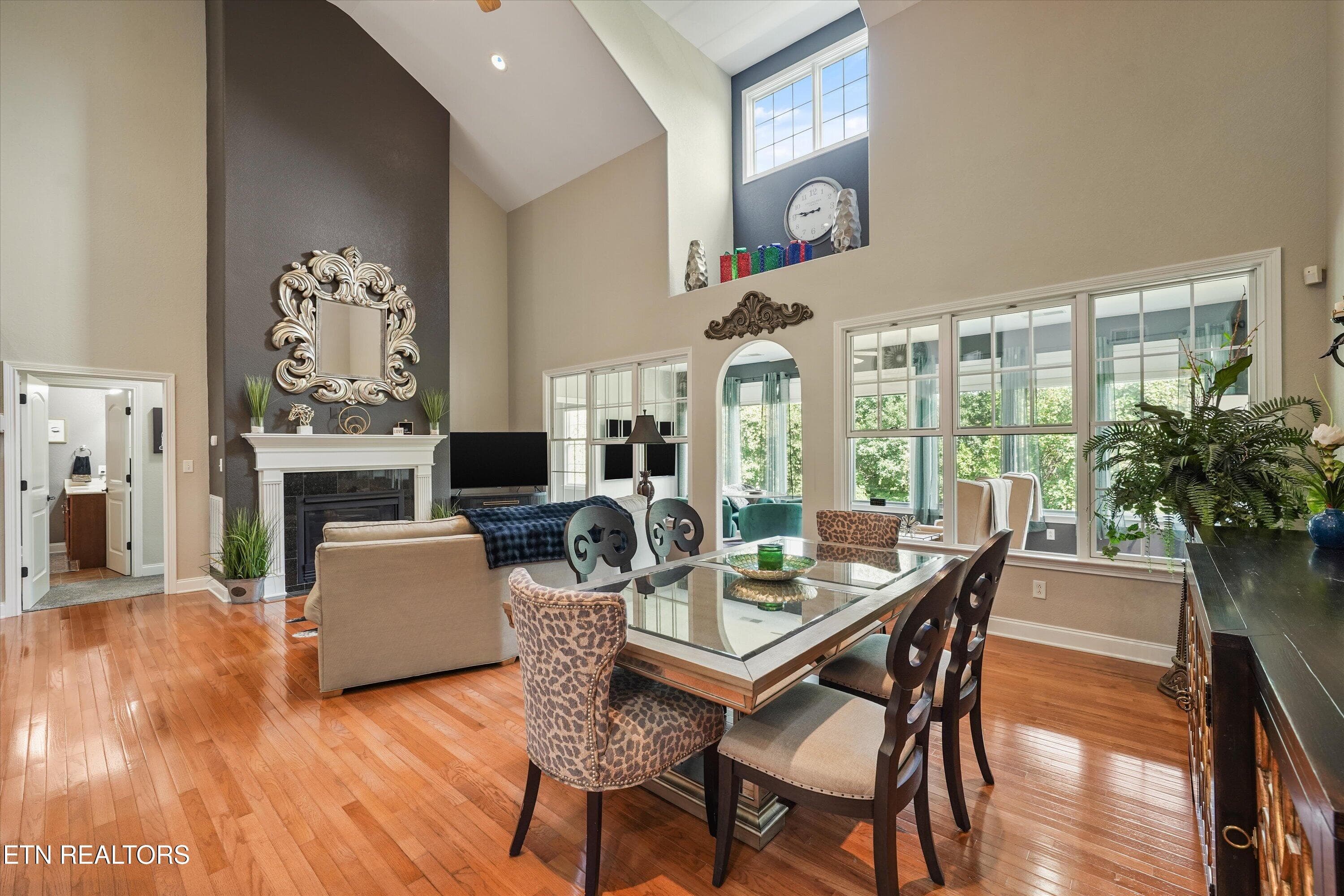 Open Layout for Hosting Friends - 10107 Autumn Valley Lane, Knoxville, TN 37922, Knoxville