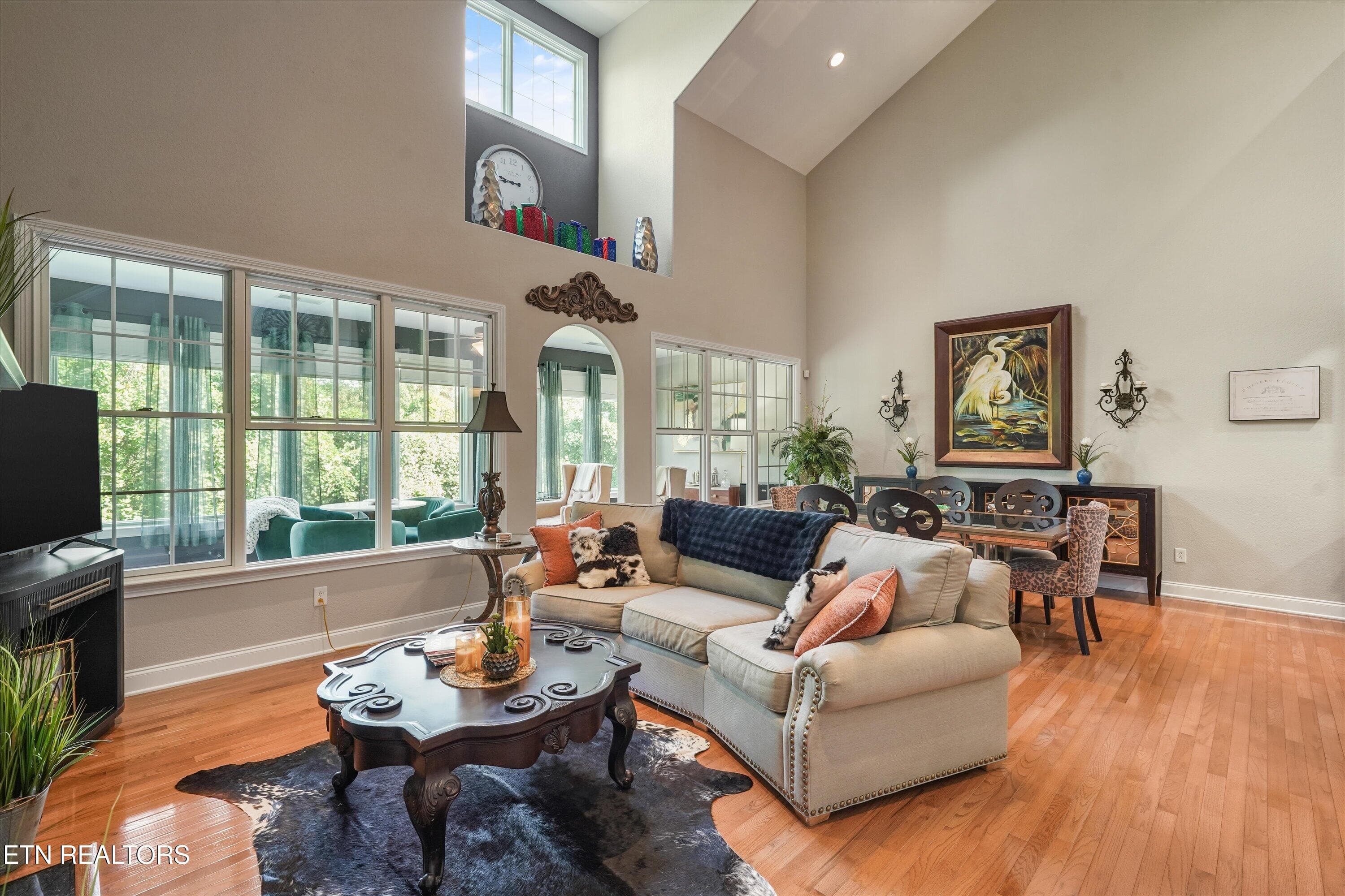Tons of Natural Light - 10107 Autumn Valley Lane, Knoxville, TN 37922, Knoxville