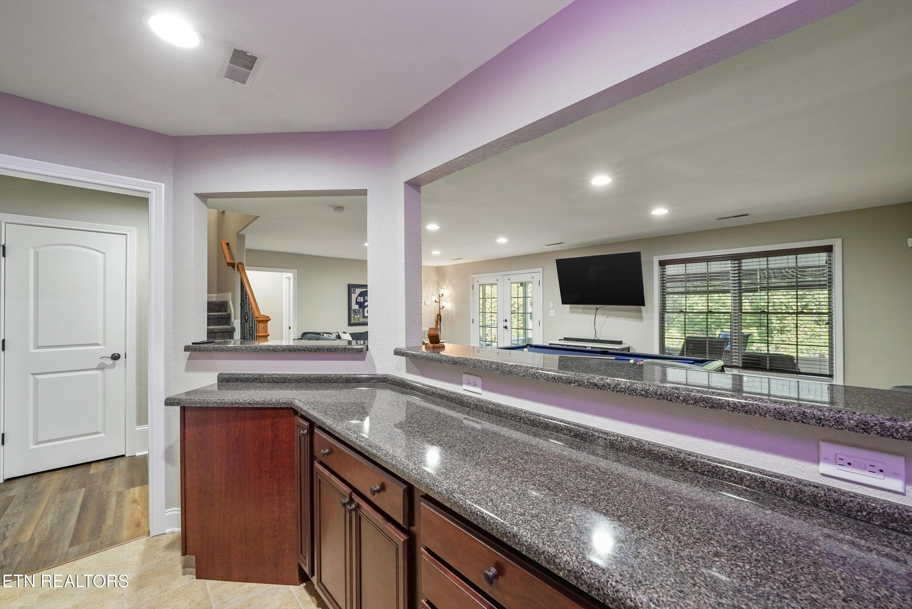 Complete with Wine Fridge - 10107 Autumn Valley Lane, Knoxville, TN 37922, Knoxville