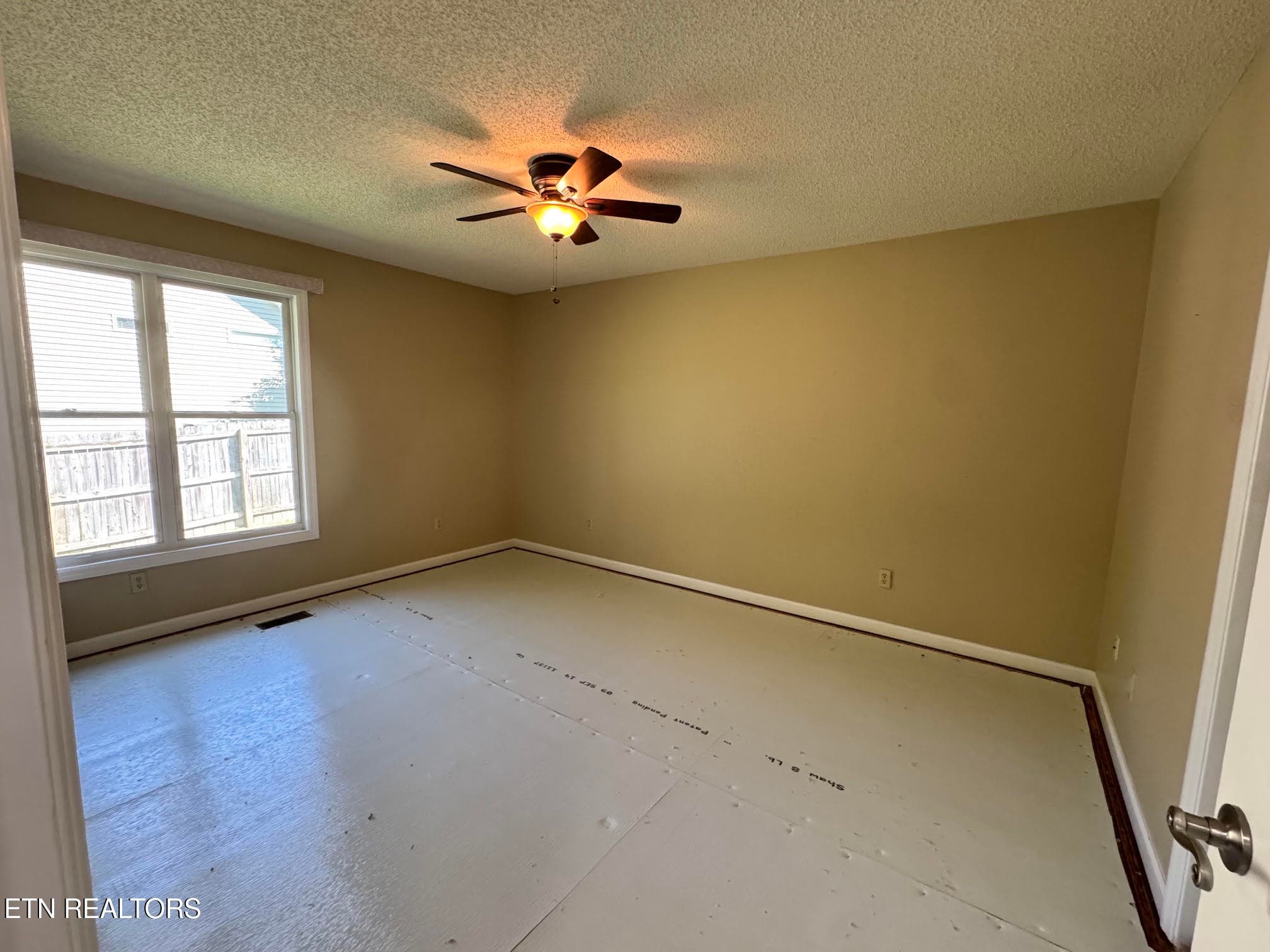 unnamed (94) - 302 Sandpiper Loop, Crossville, TN 38555, Crossville