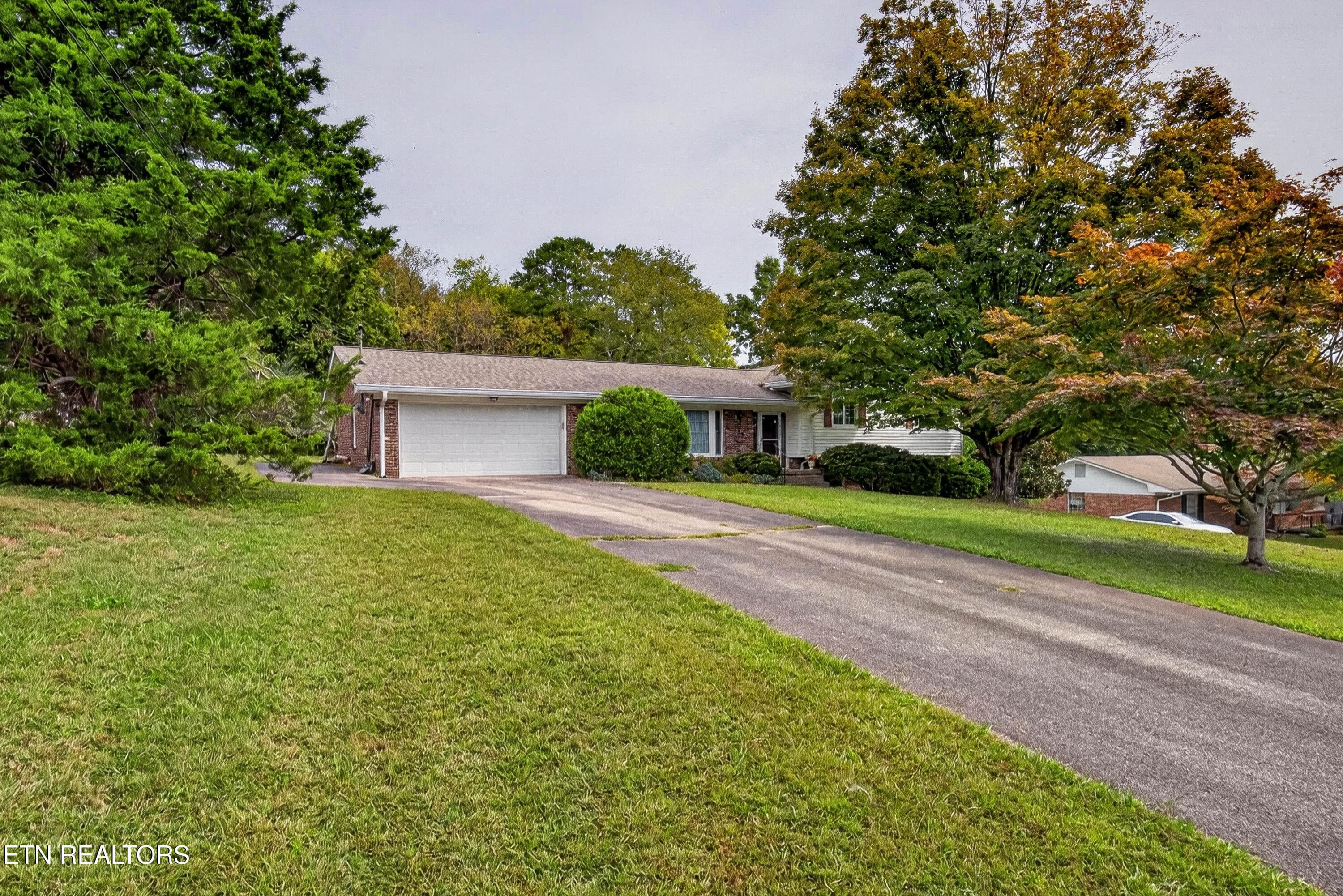 L40A6807 - 920 Marlboro Rd, Knoxville, TN 37909, Knoxville