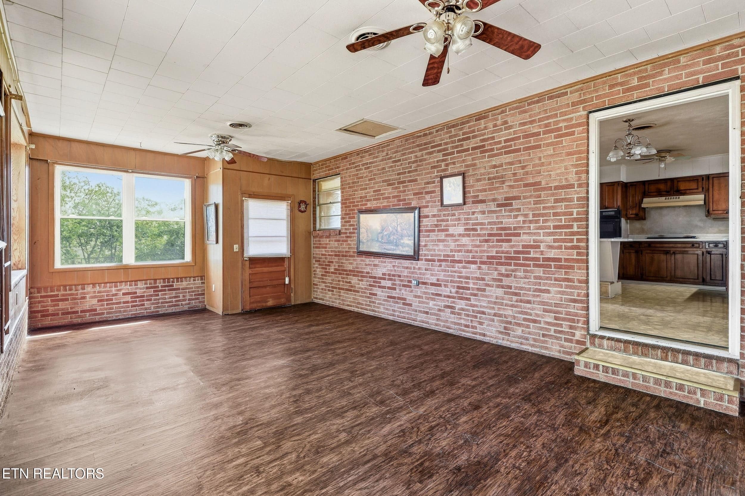 039 - 1470 Raders Sidetrack Rd, Greeneville, TN 37743, Greeneville