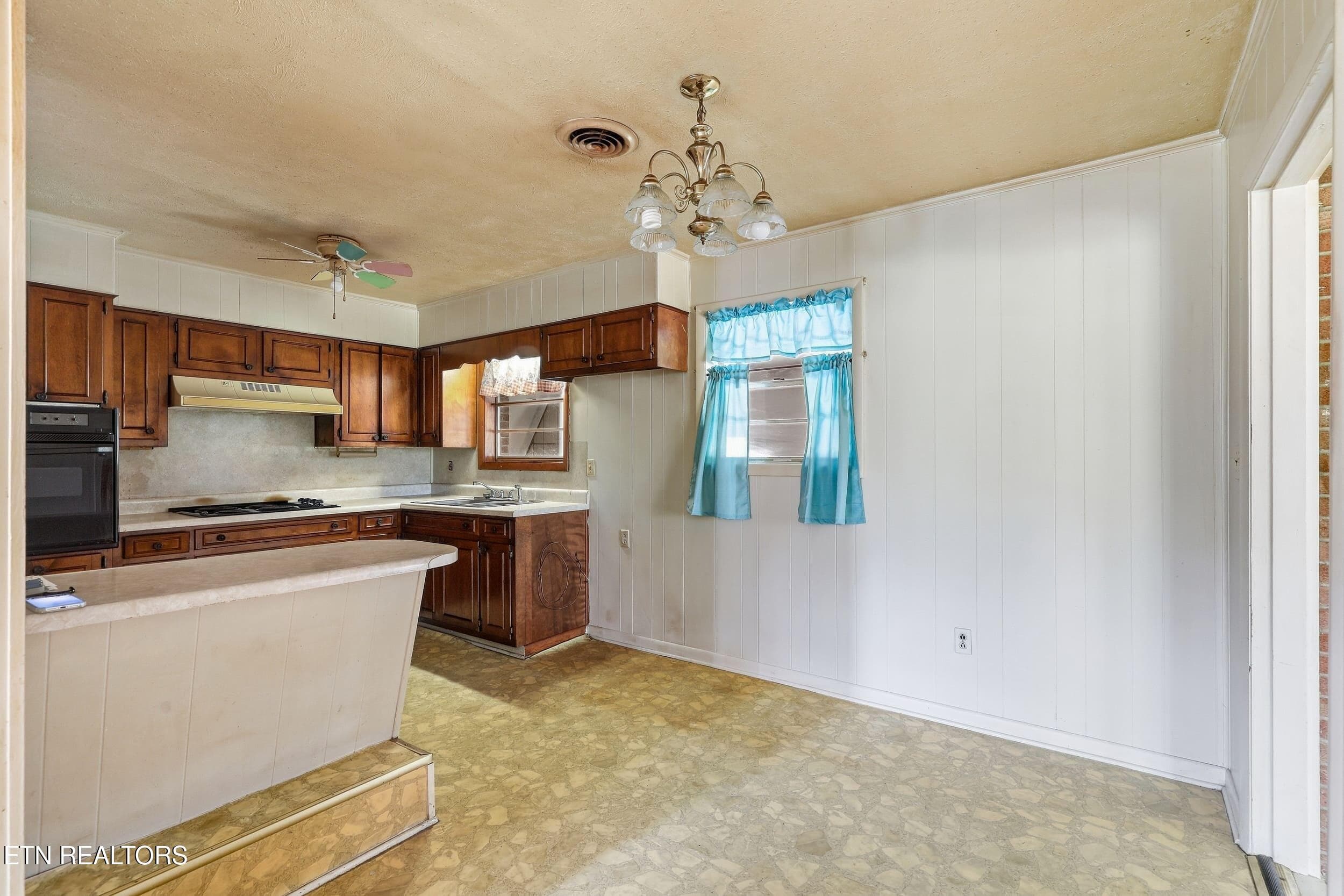 035 - 1470 Raders Sidetrack Rd, Greeneville, TN 37743, Greeneville