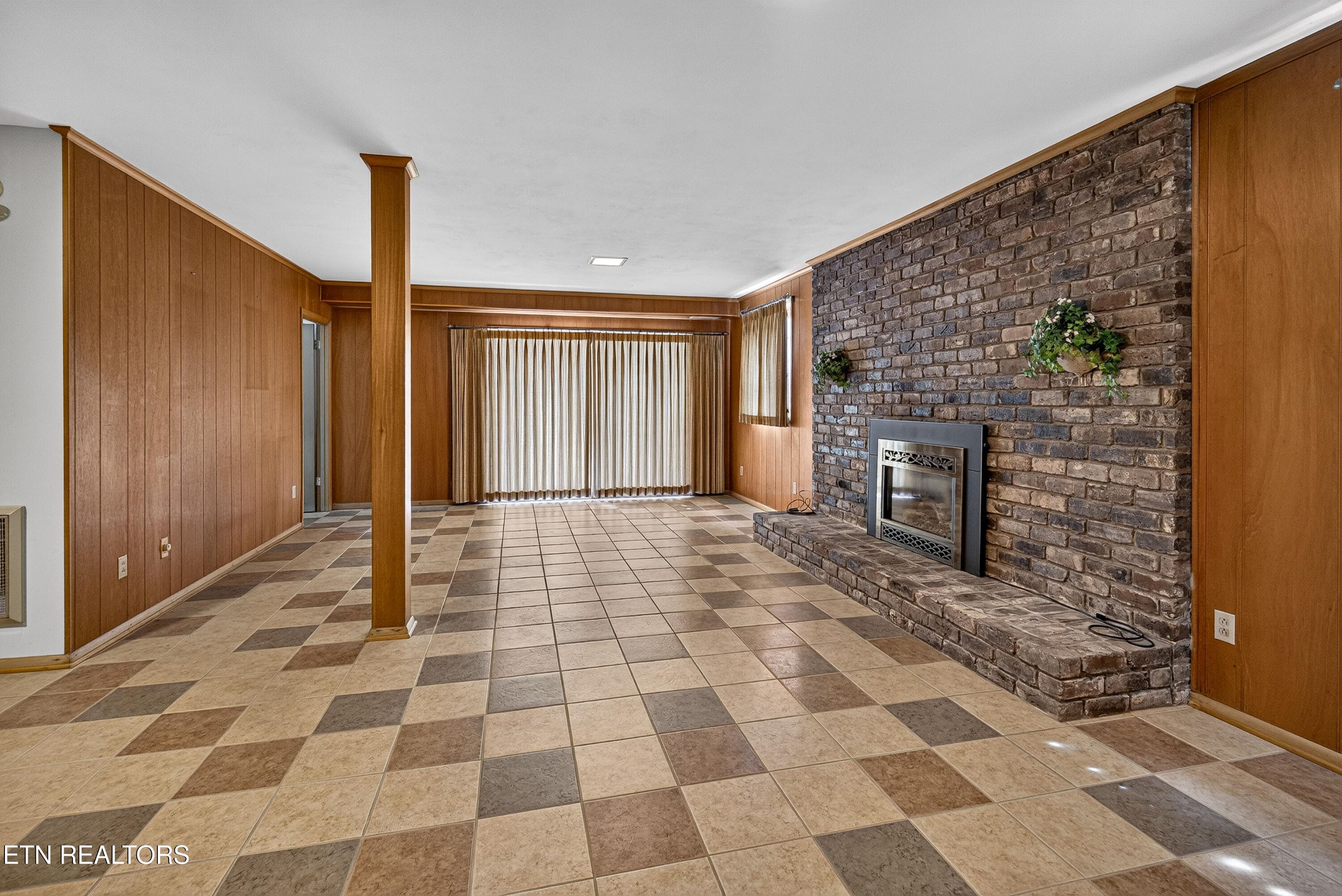 L40A6909 - 920 Marlboro Rd, Knoxville, TN 37909, Knoxville