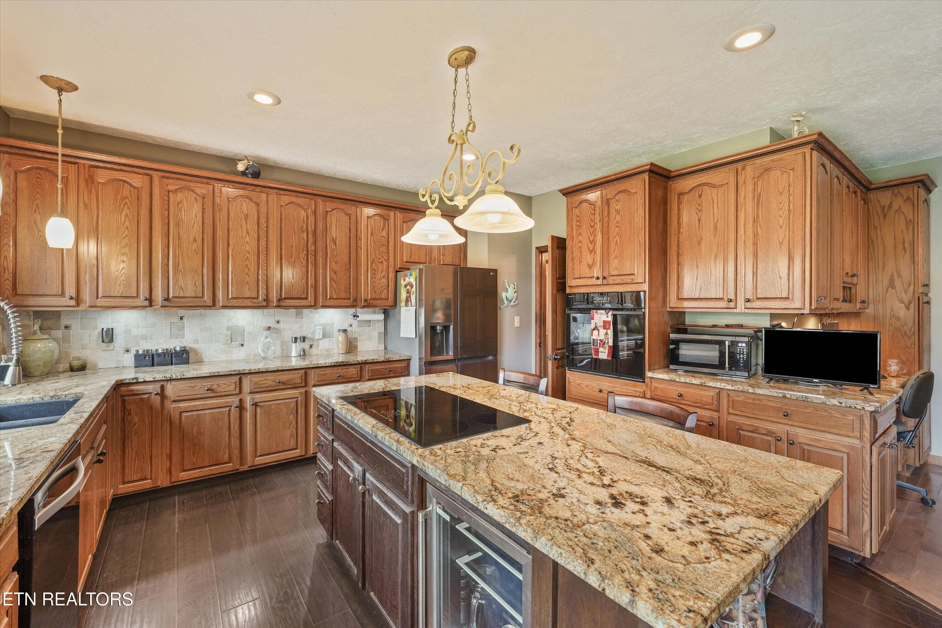 Kitchen - 112 County Road 545, Englewood, TN 37329, Englewood