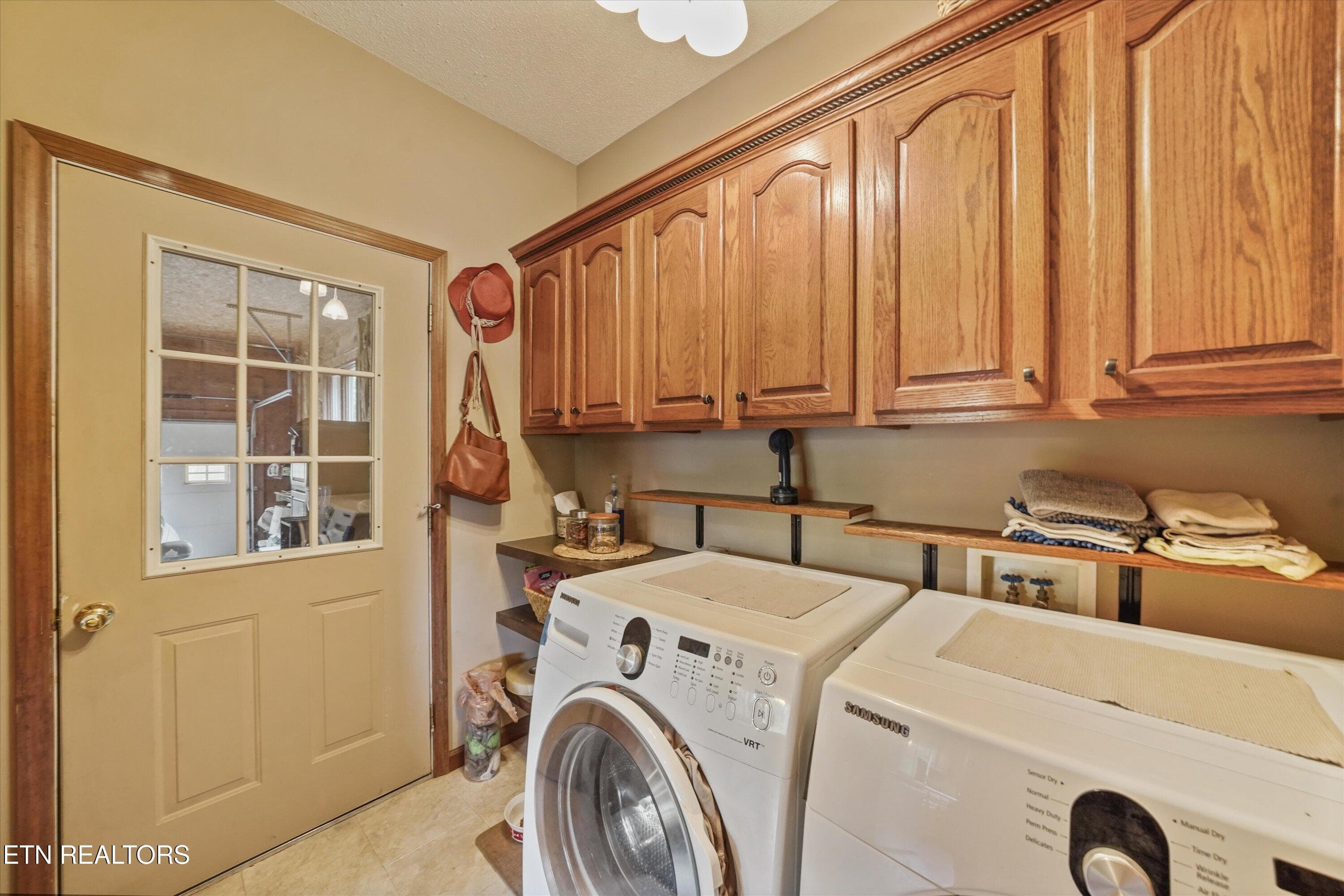 Laundry Area - 112 County Road 545, Englewood, TN 37329, Englewood