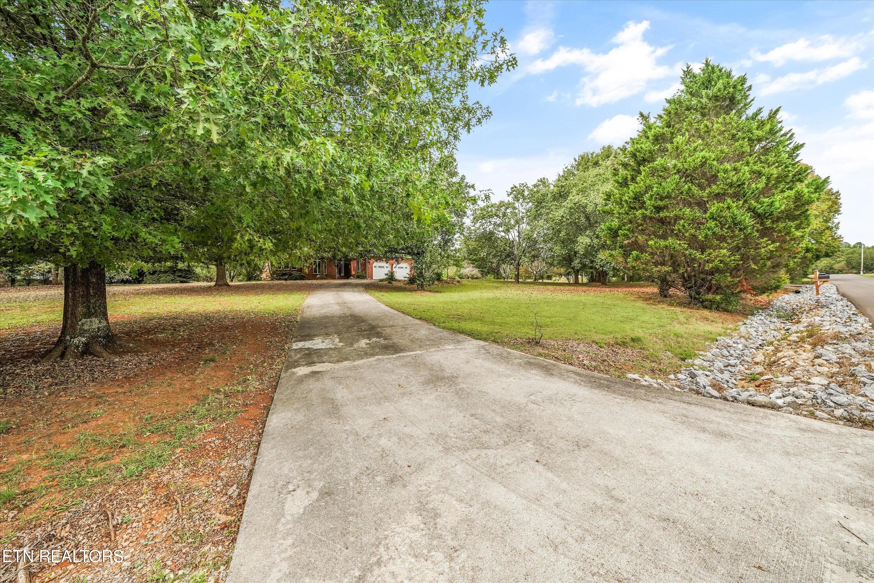 Driveway - 112 County Road 545, Englewood, TN 37329, Englewood