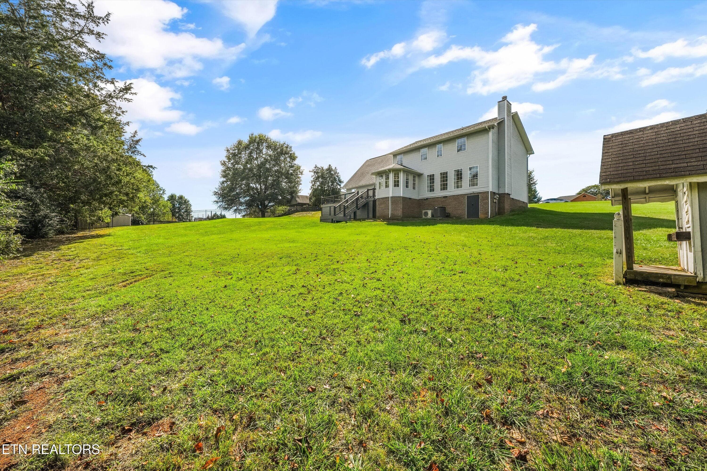 105 Ostenbarker - Big Yard - 105 Ostenbarker St, Maryville, TN 37804, Maryville