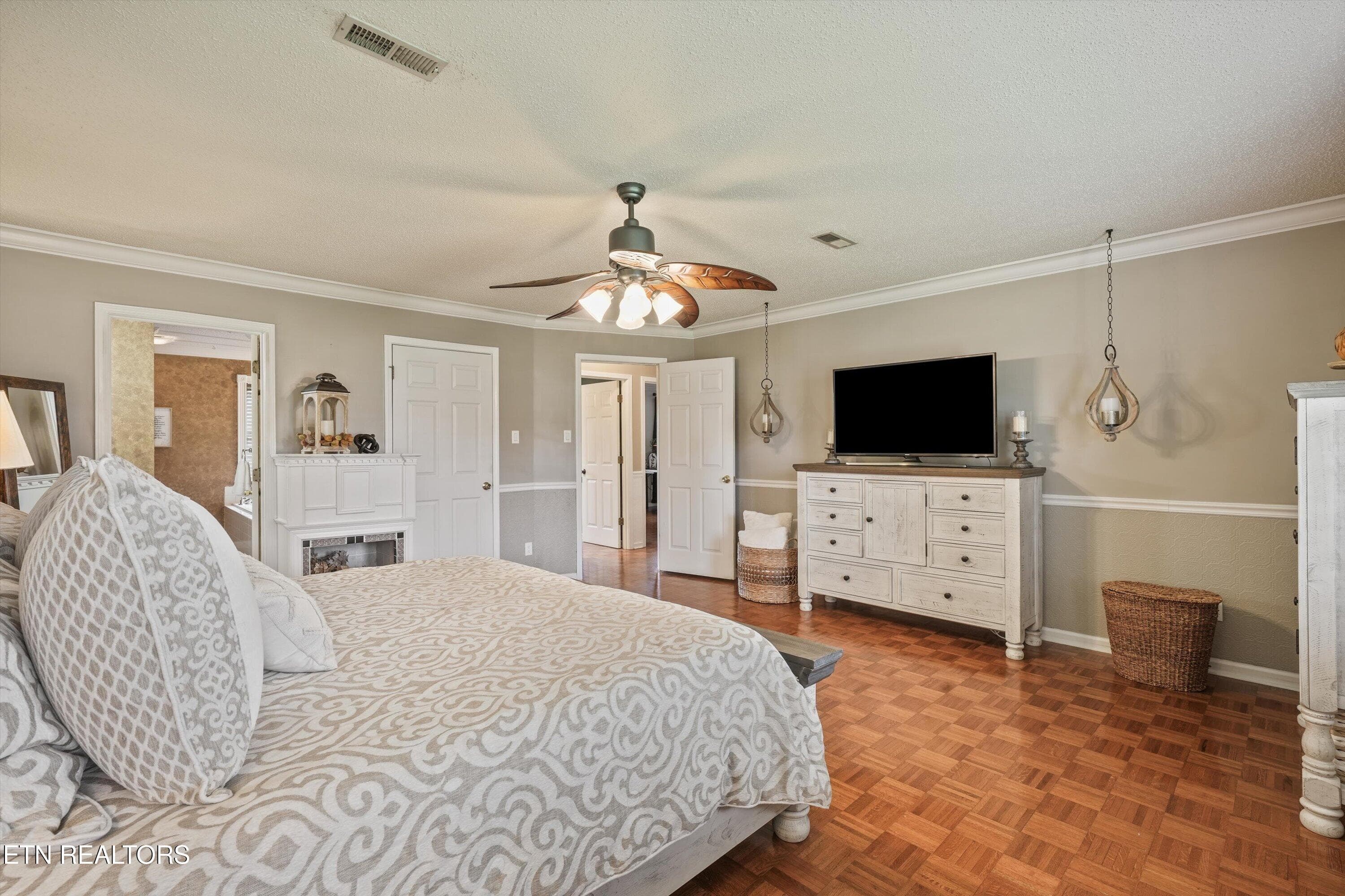 105 Ostenbarker - Primary Natural Light - 105 Ostenbarker St, Maryville, TN 37804, Maryville